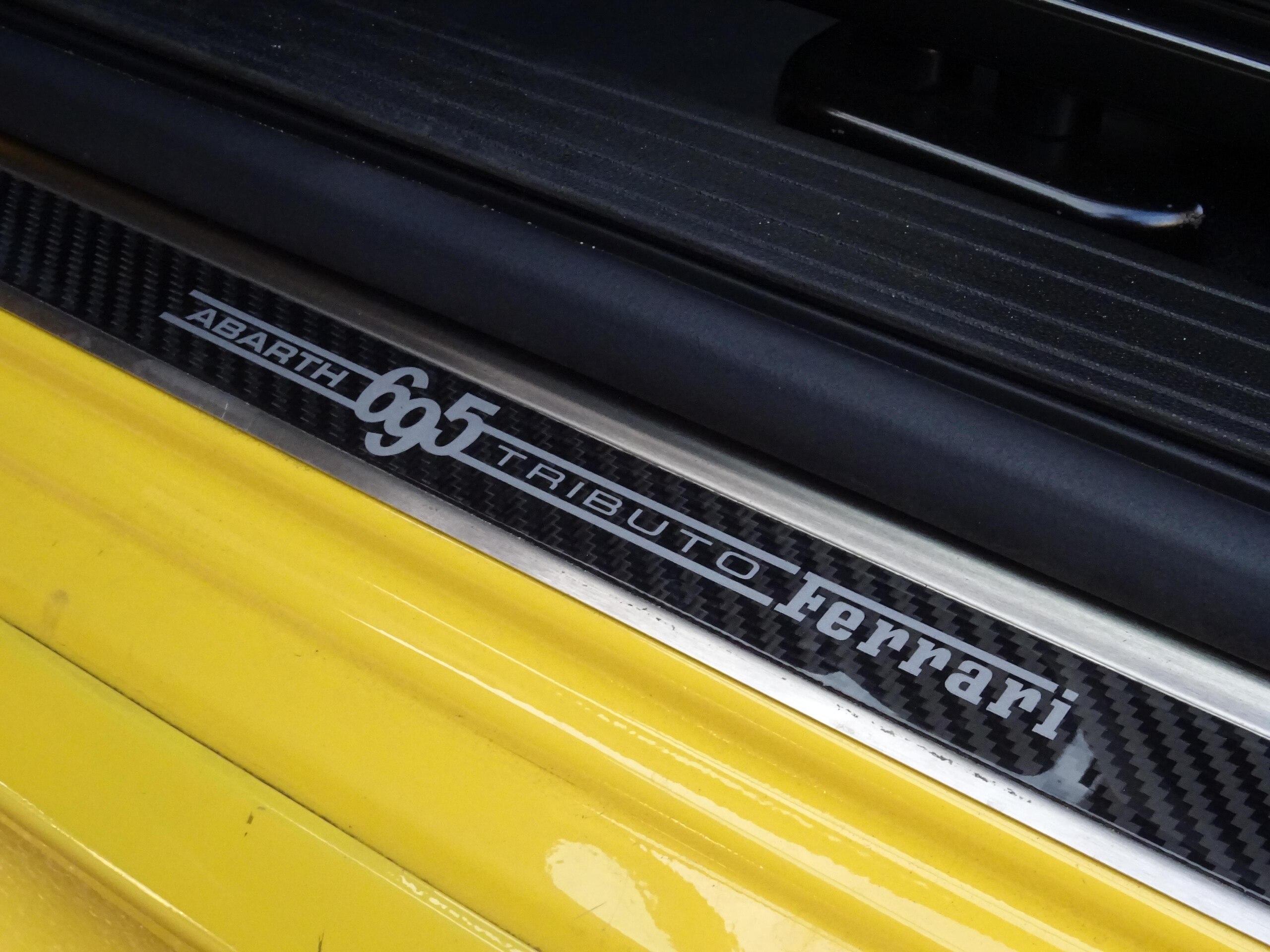 2012 Abarth 695 Tributo Ferrari — Photo 26 / 40