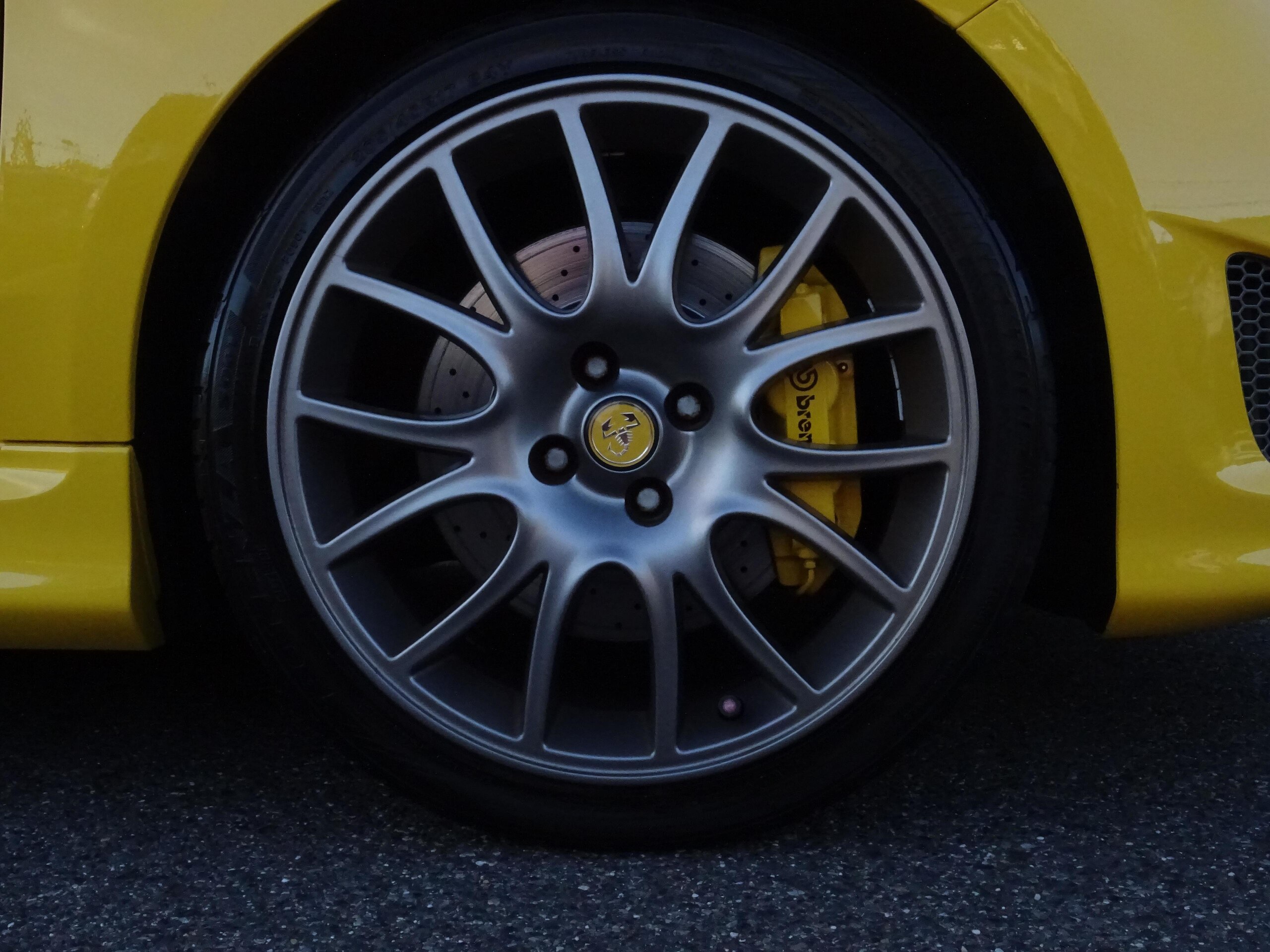 2012 Abarth 695 Tributo Ferrari — Photo 39 / 40