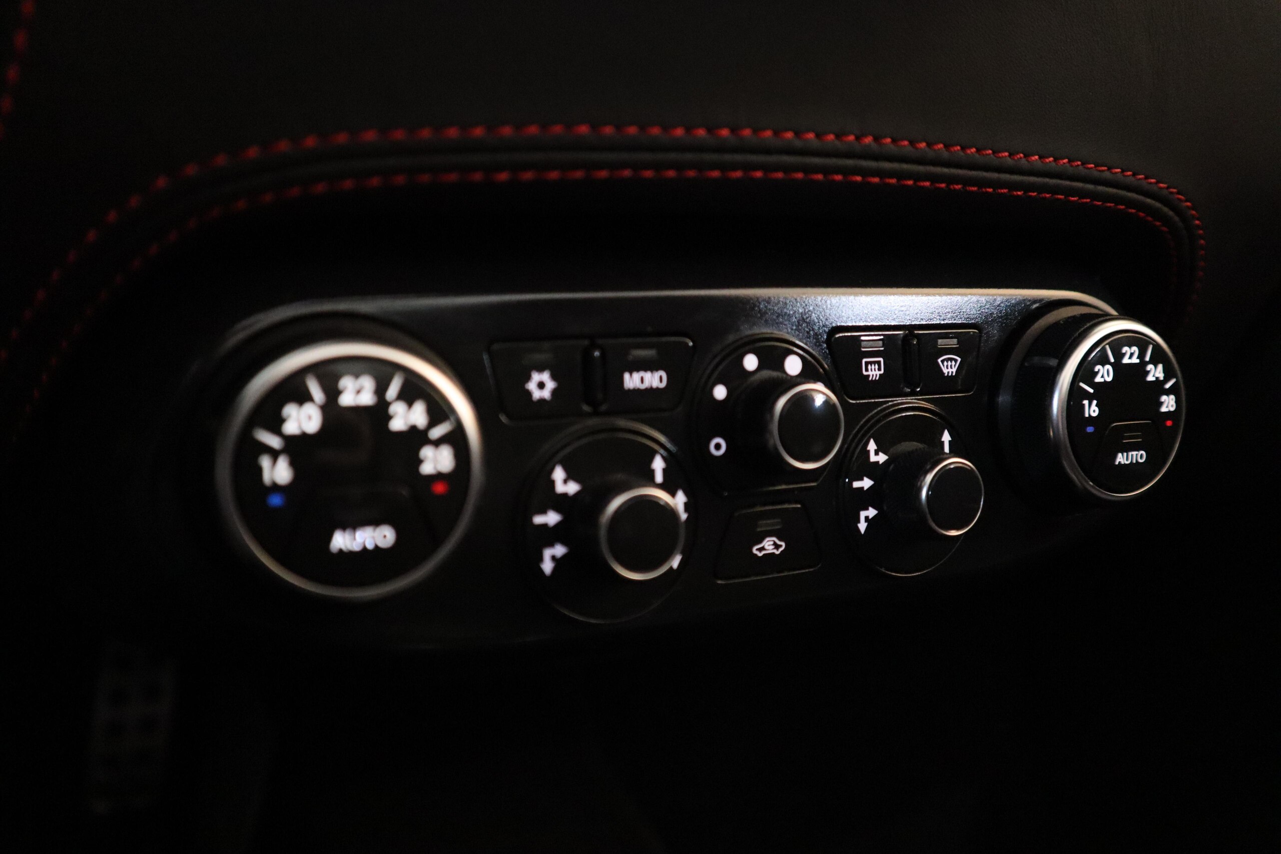 2012 Ferrari 458 Spider — Photo 18 / 23