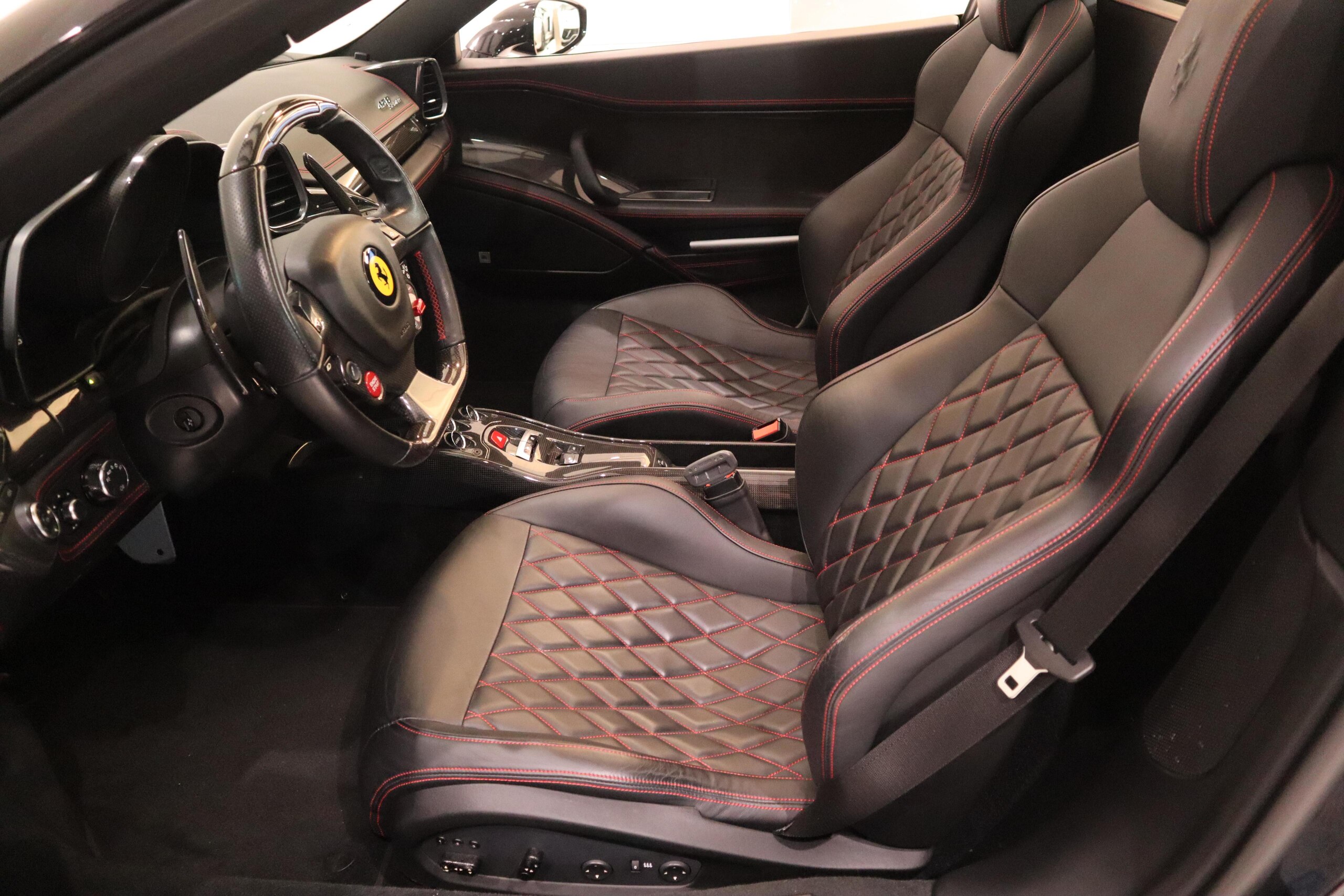 2012 Ferrari 458 Spider — Photo 22 / 38