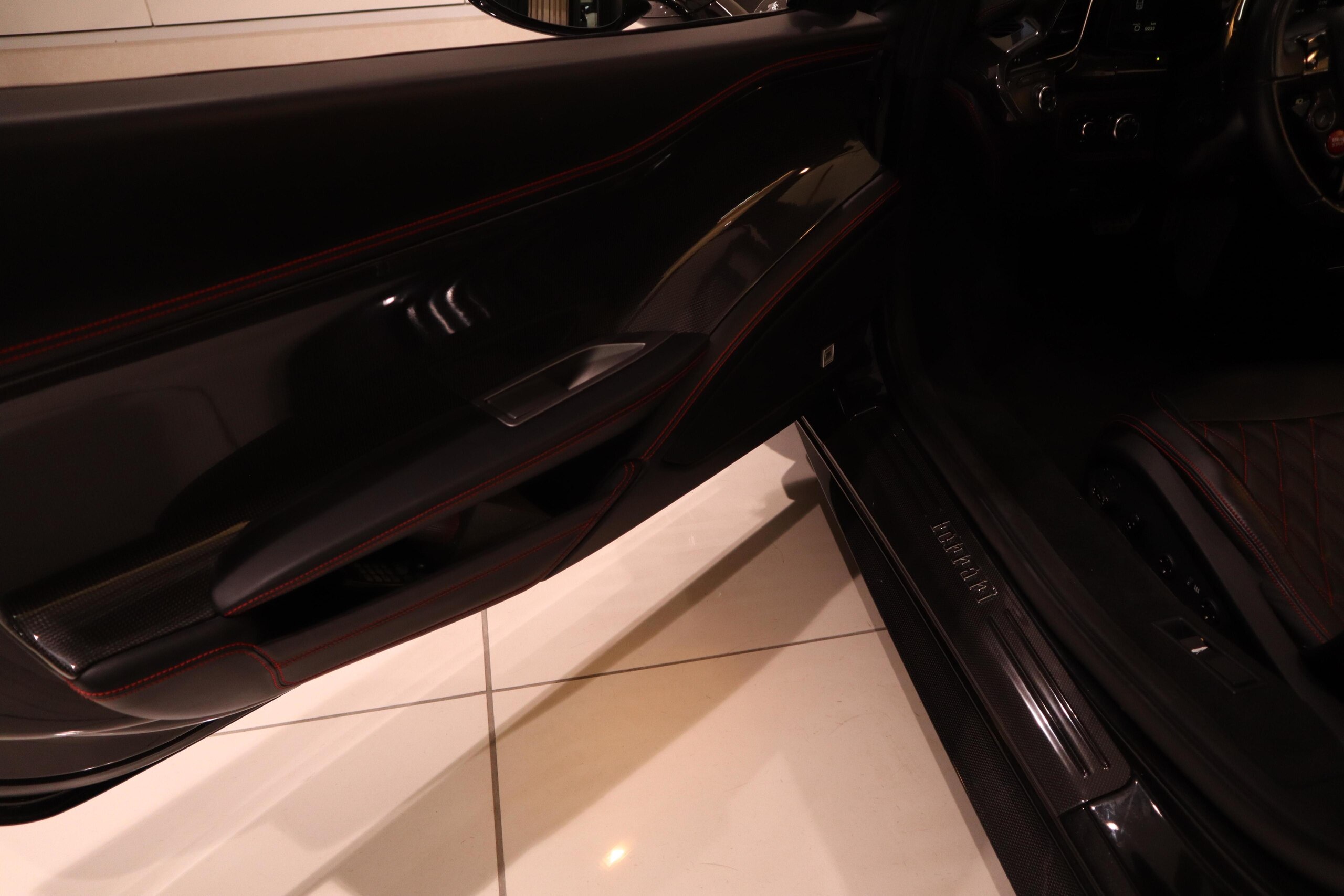 2012 Ferrari 458 Spider — Photo 25 / 38