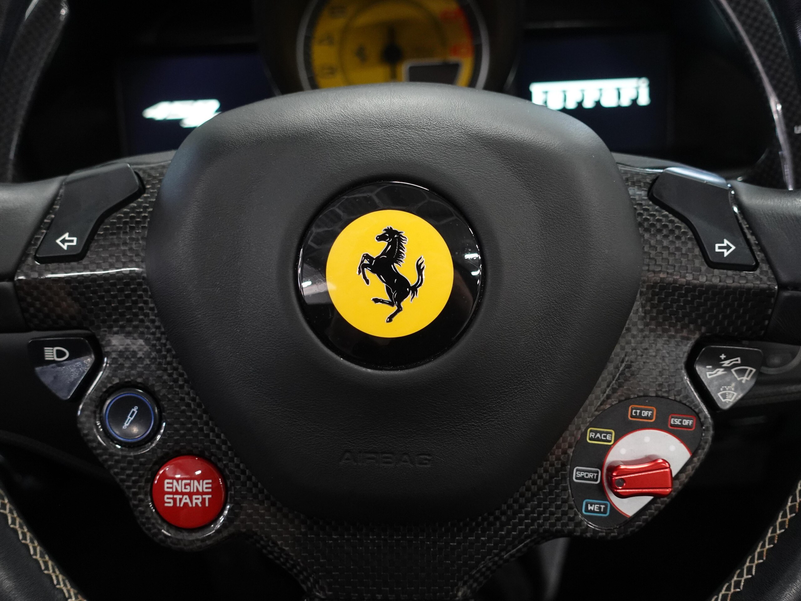 2012 Ferrari 458 Spider — Photo 42 / 65