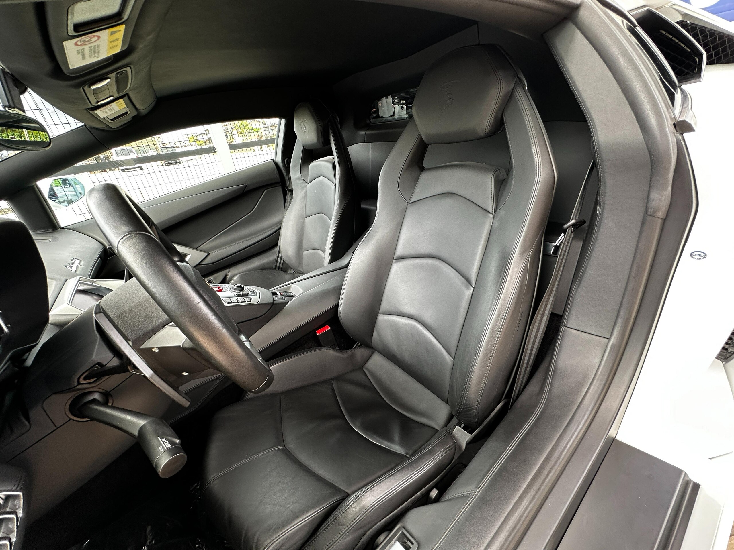 2012 Lamborghini Aventador LP700-4 — Photo 7 / 44