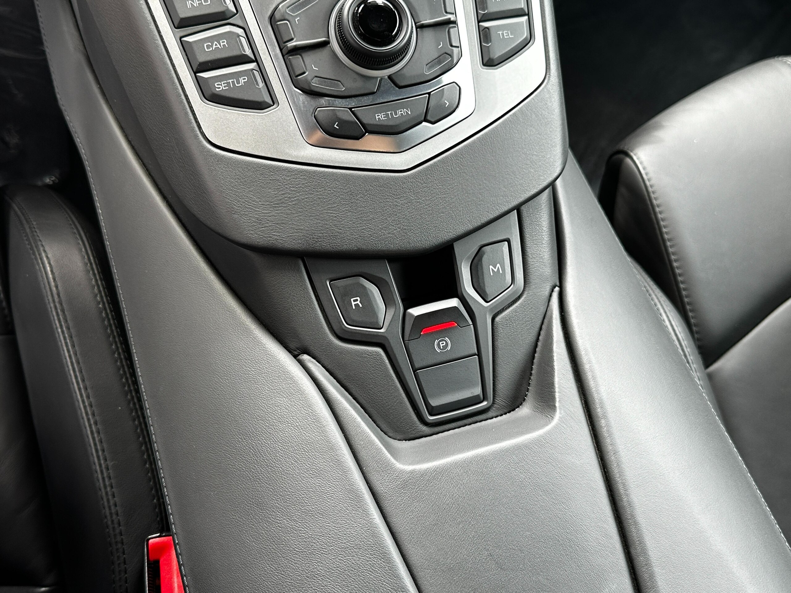 2012 Lamborghini Aventador LP700-4 — Photo 16 / 44