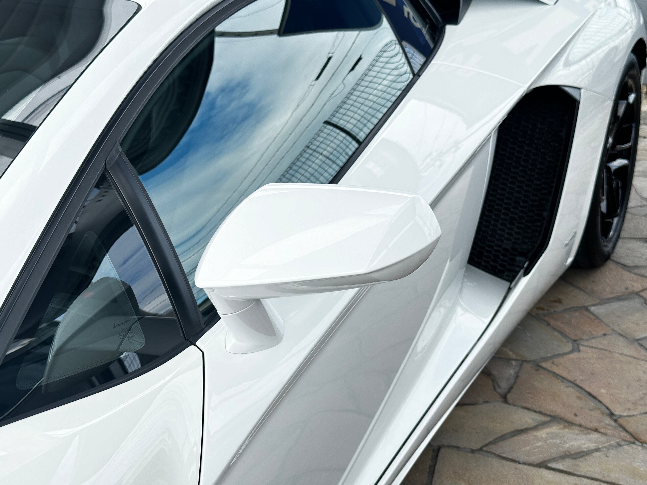 2012 Lamborghini Aventador LP700-4 — Photo 36 / 44