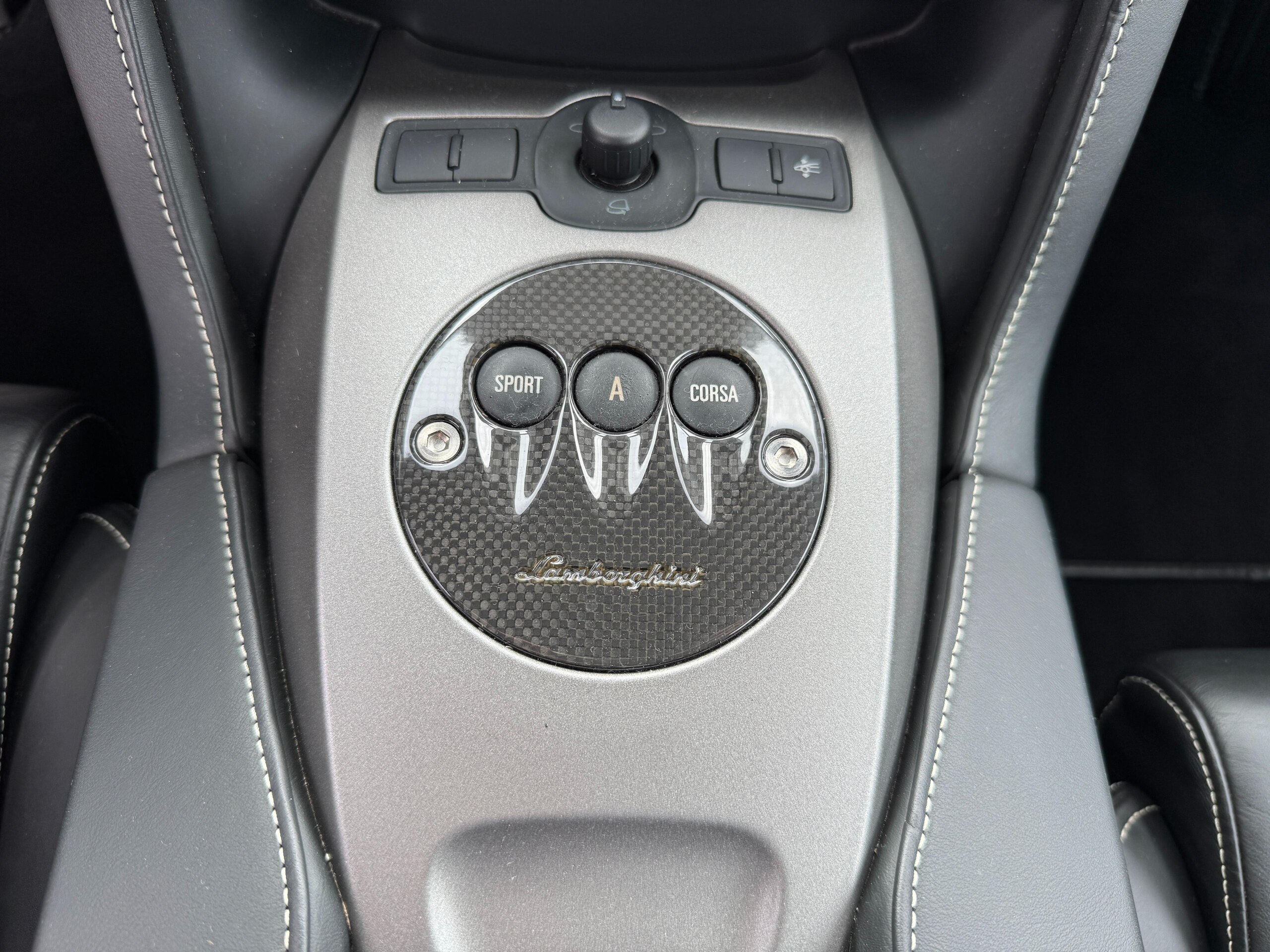 2012 Lamborghini Gallardo LP550-2 — Photo 10 / 59