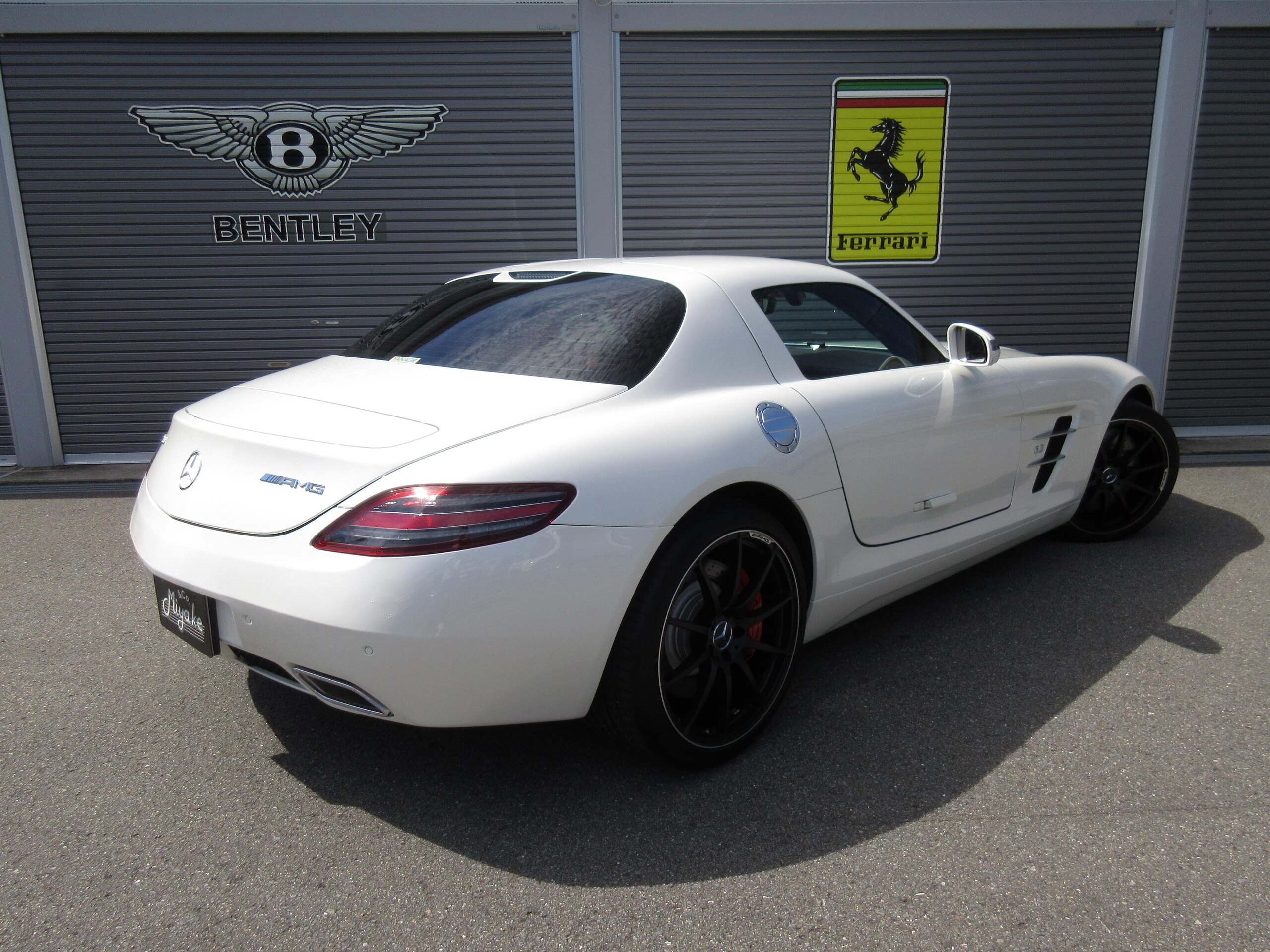 2012 Mercedes Benz SLS AMG — Photo 6 / 48