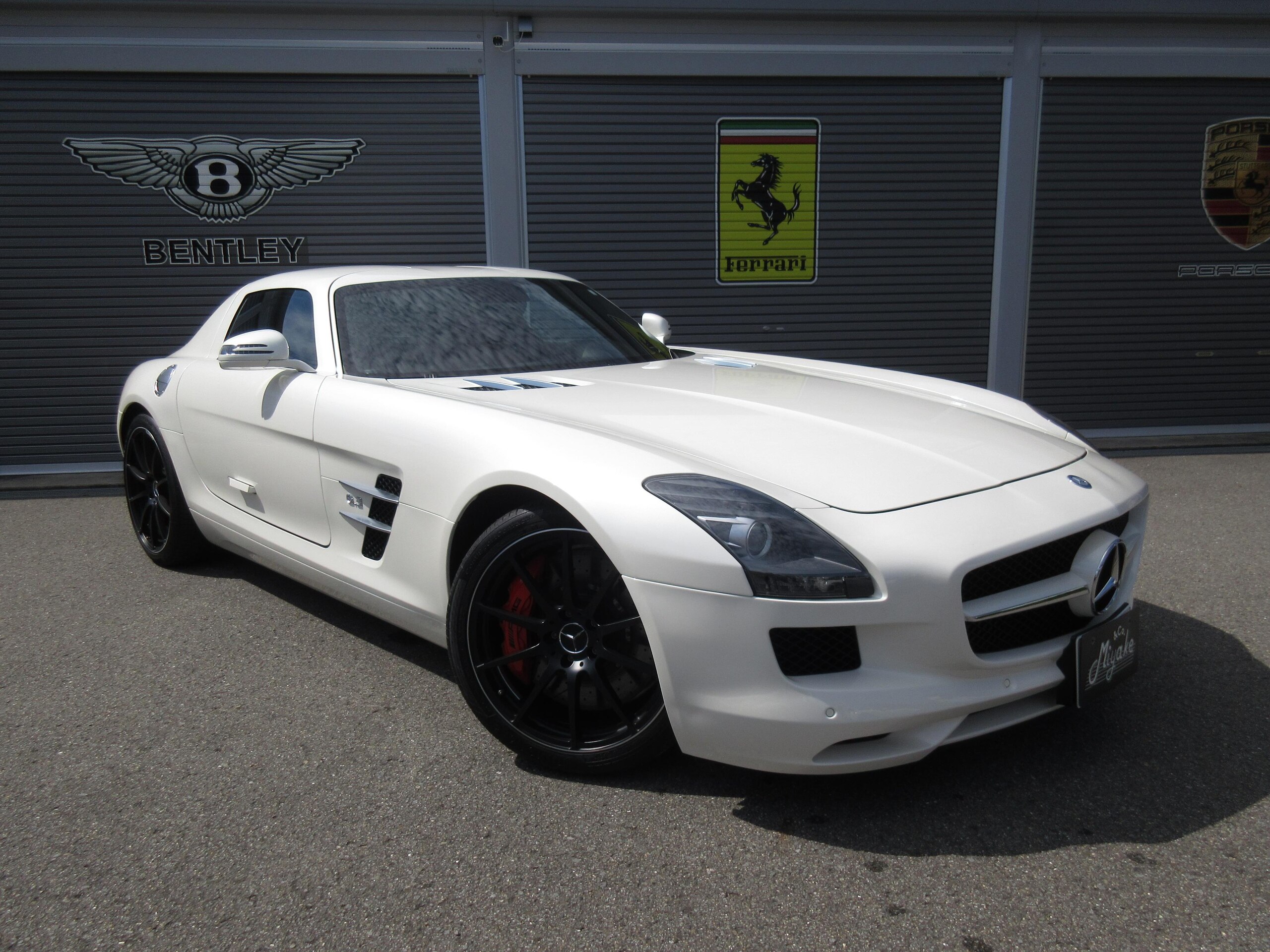 2012 Mercedes Benz SLS AMG — Photo 21 / 48
