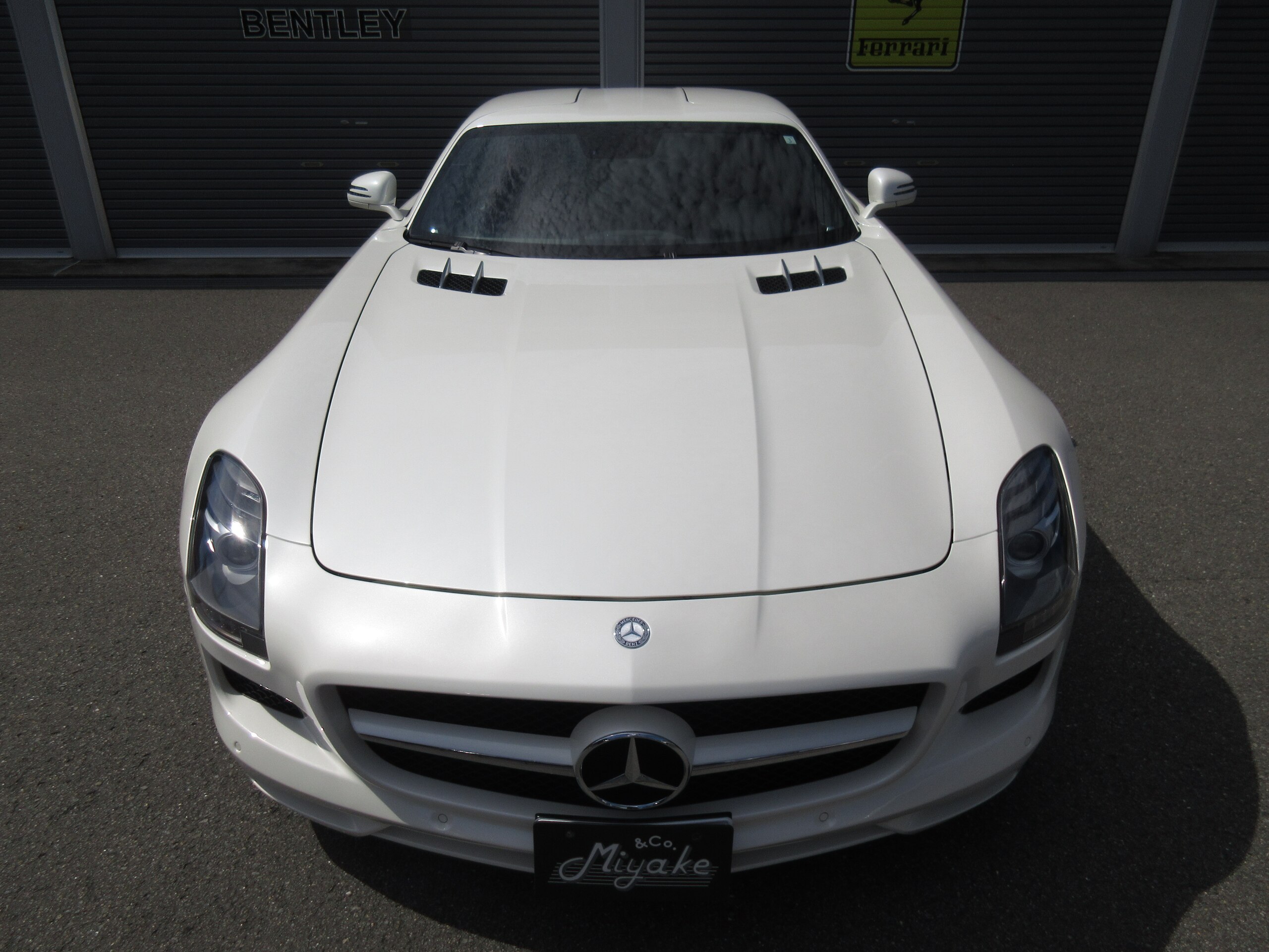 2012 Mercedes Benz SLS AMG — Photo 22 / 48