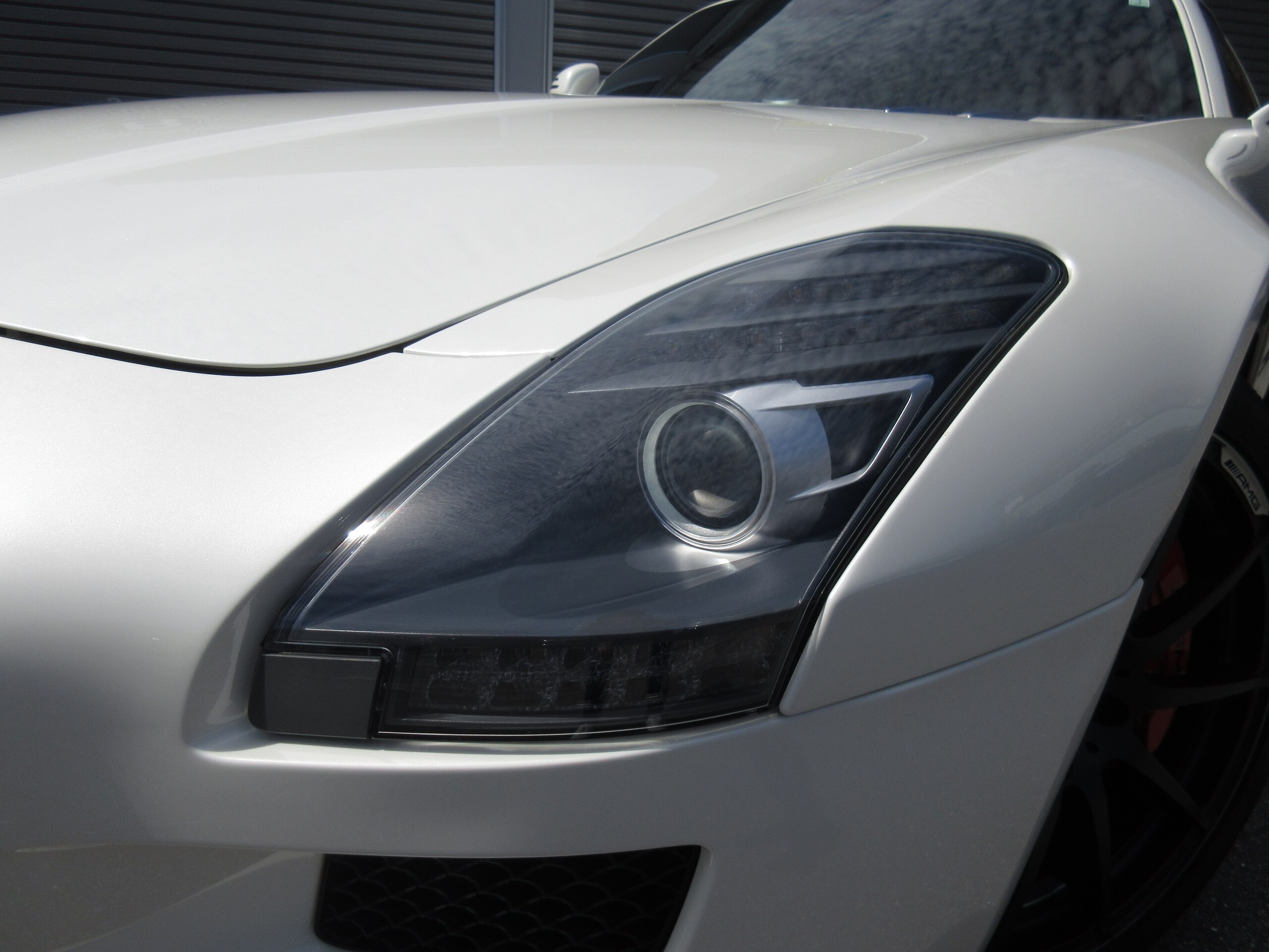 2012 Mercedes Benz SLS AMG — Photo 23 / 48