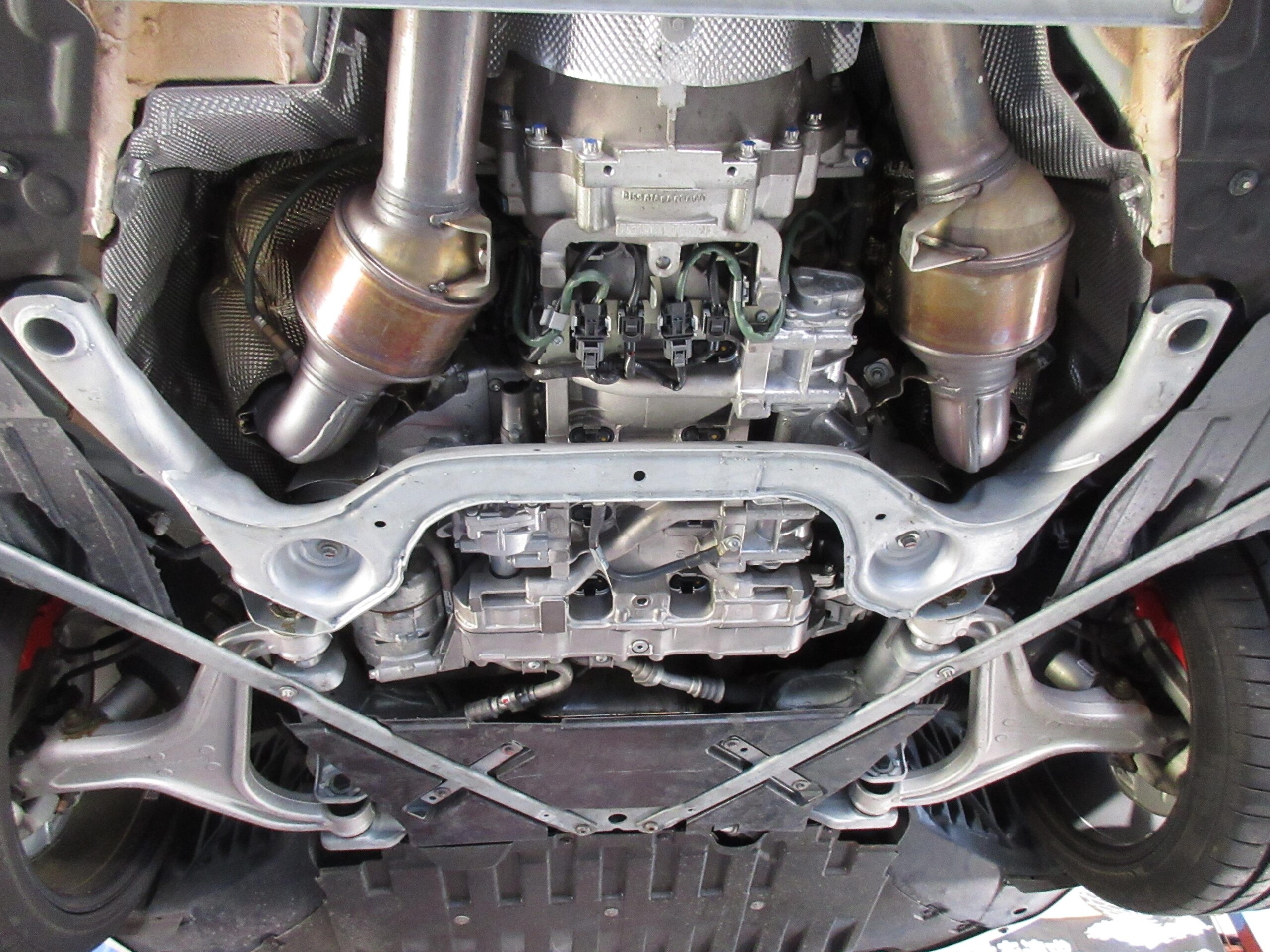 2012 Mercedes Benz SLS AMG — Photo 47 / 48
