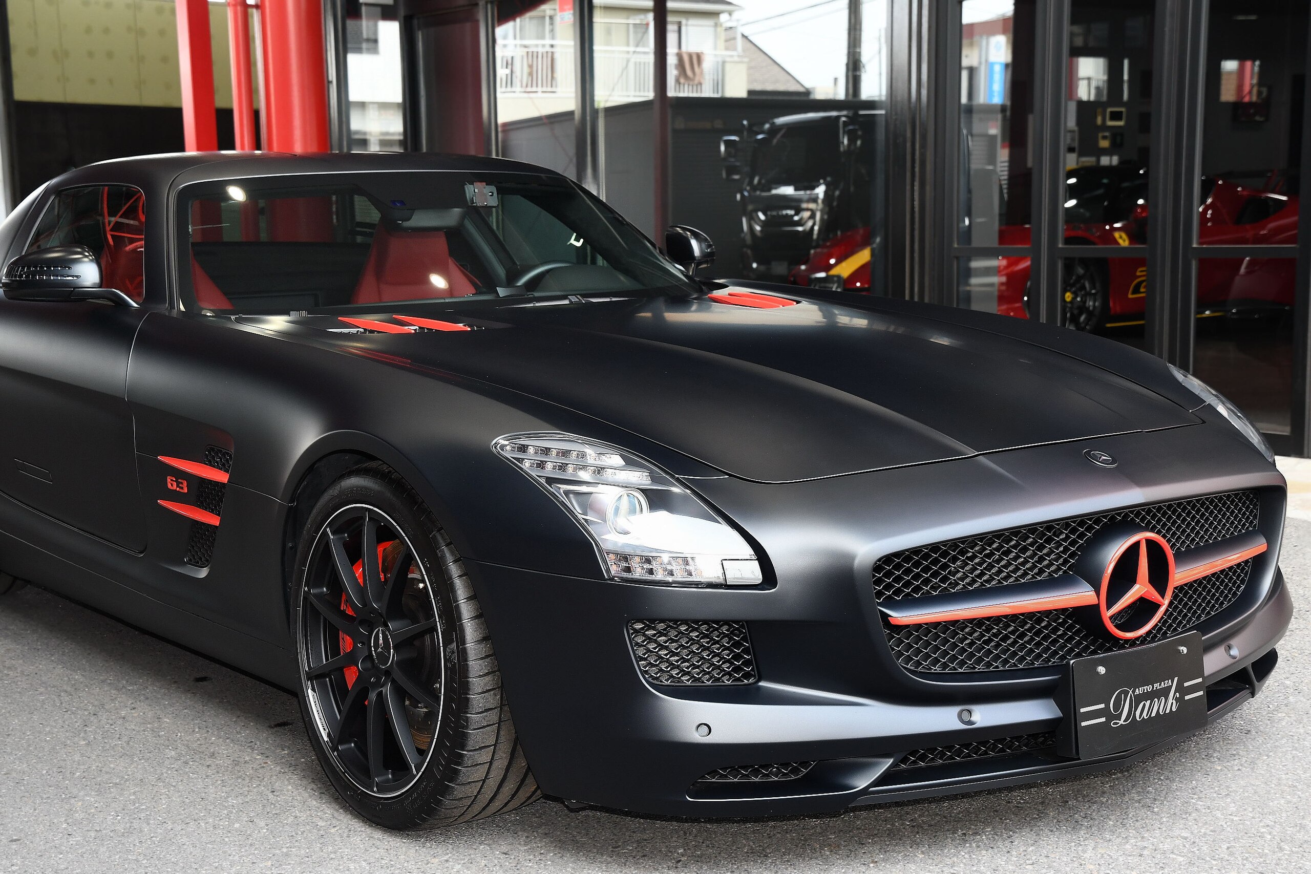 2012 Mercedes Benz SLS AMG — Photo 13 / 39