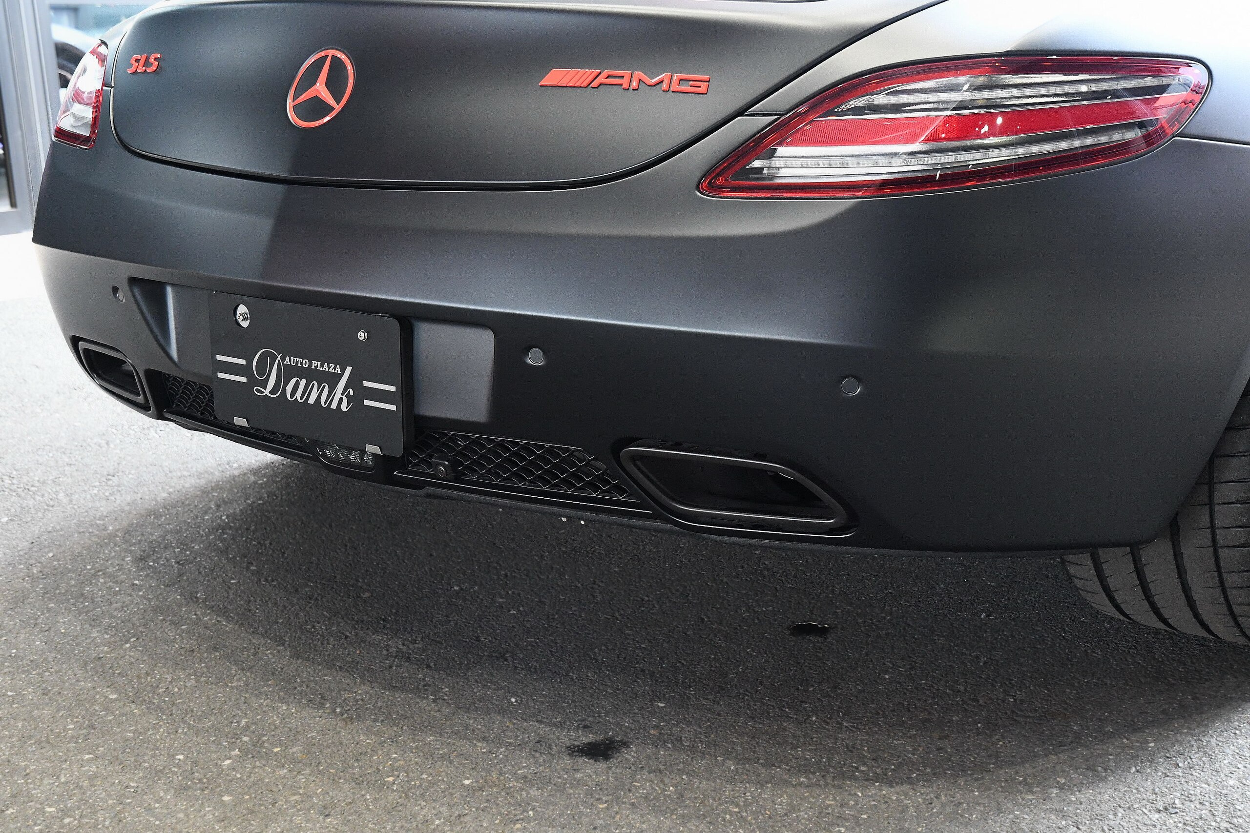 2012 Mercedes Benz SLS AMG — Photo 20 / 39