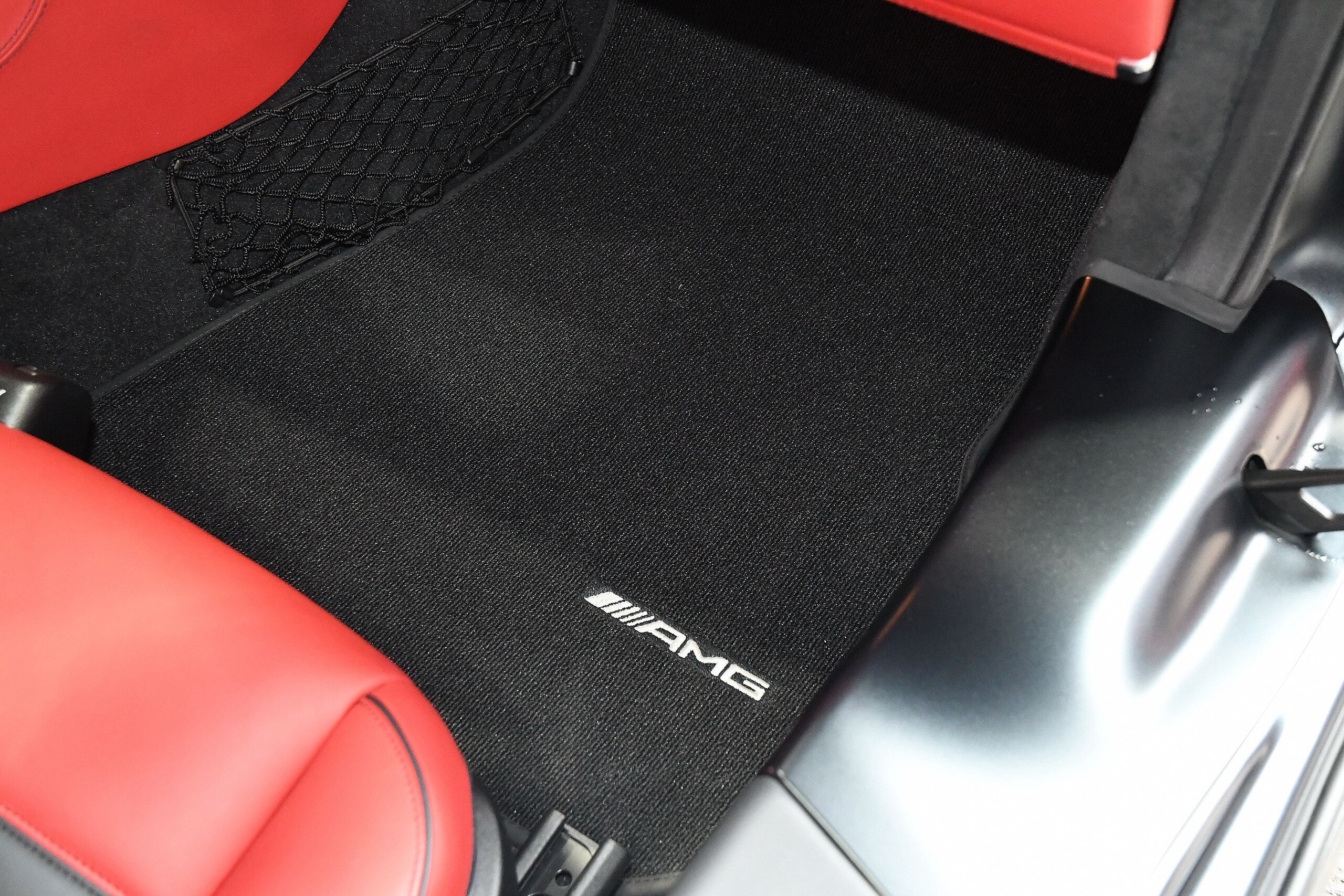 2012 Mercedes Benz SLS AMG — Photo 23 / 39