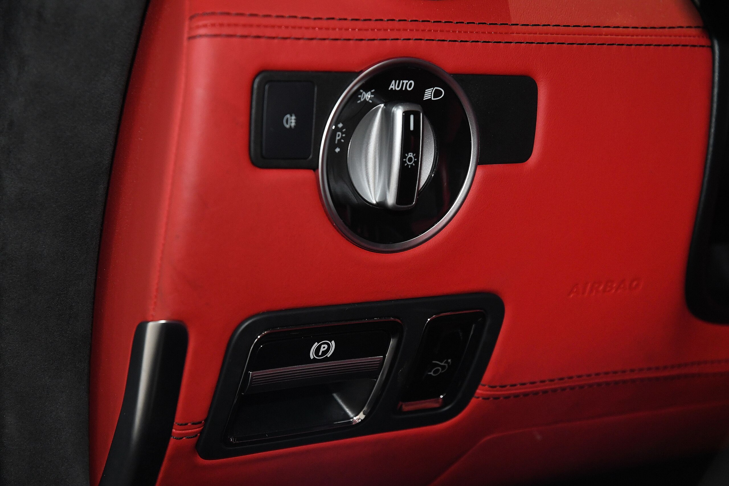 2012 Mercedes Benz SLS AMG — Photo 36 / 39