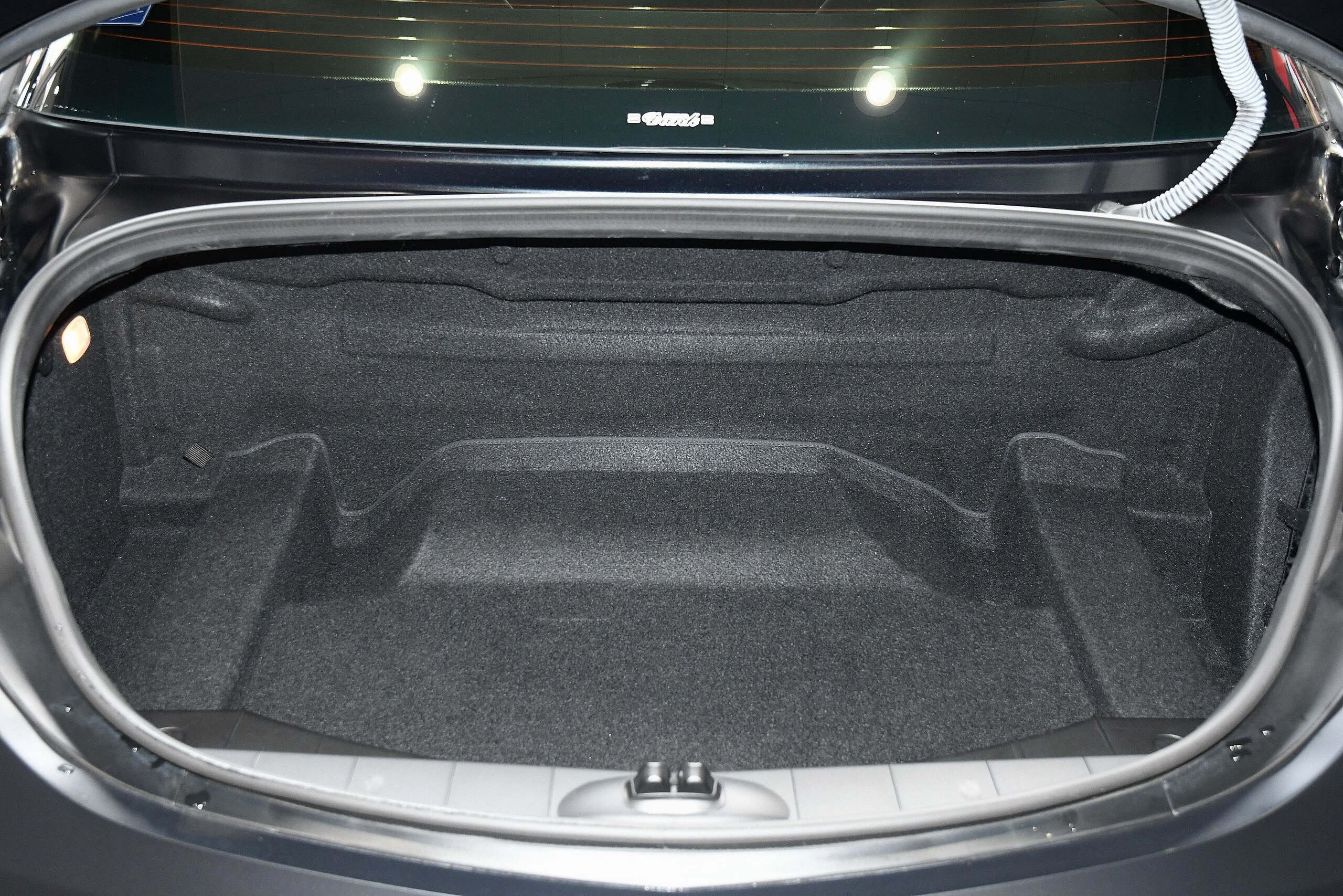 2012 Mercedes Benz SLS AMG — Photo 38 / 39