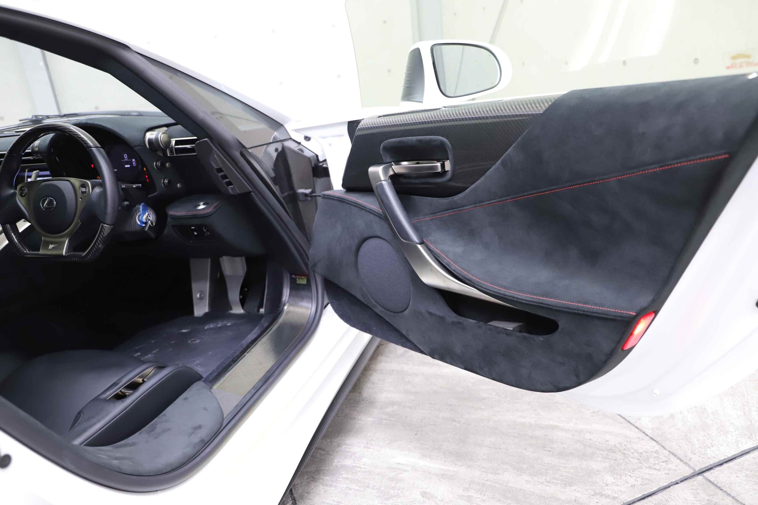 2012 Other Lexus LFA — Photo 12 / 15