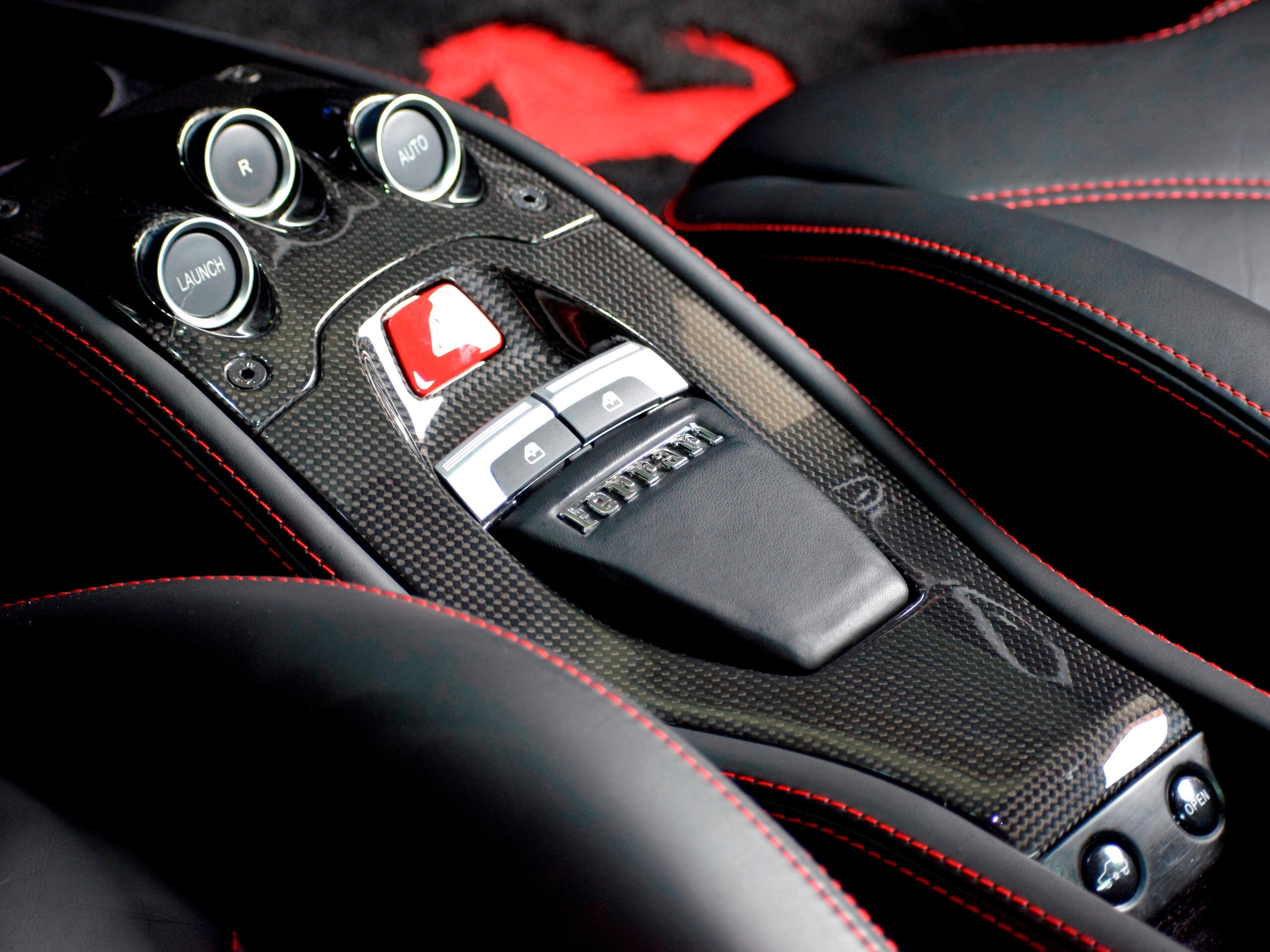 2013 Ferrari 458 Italia F1 DCT — Photo 9 / 79