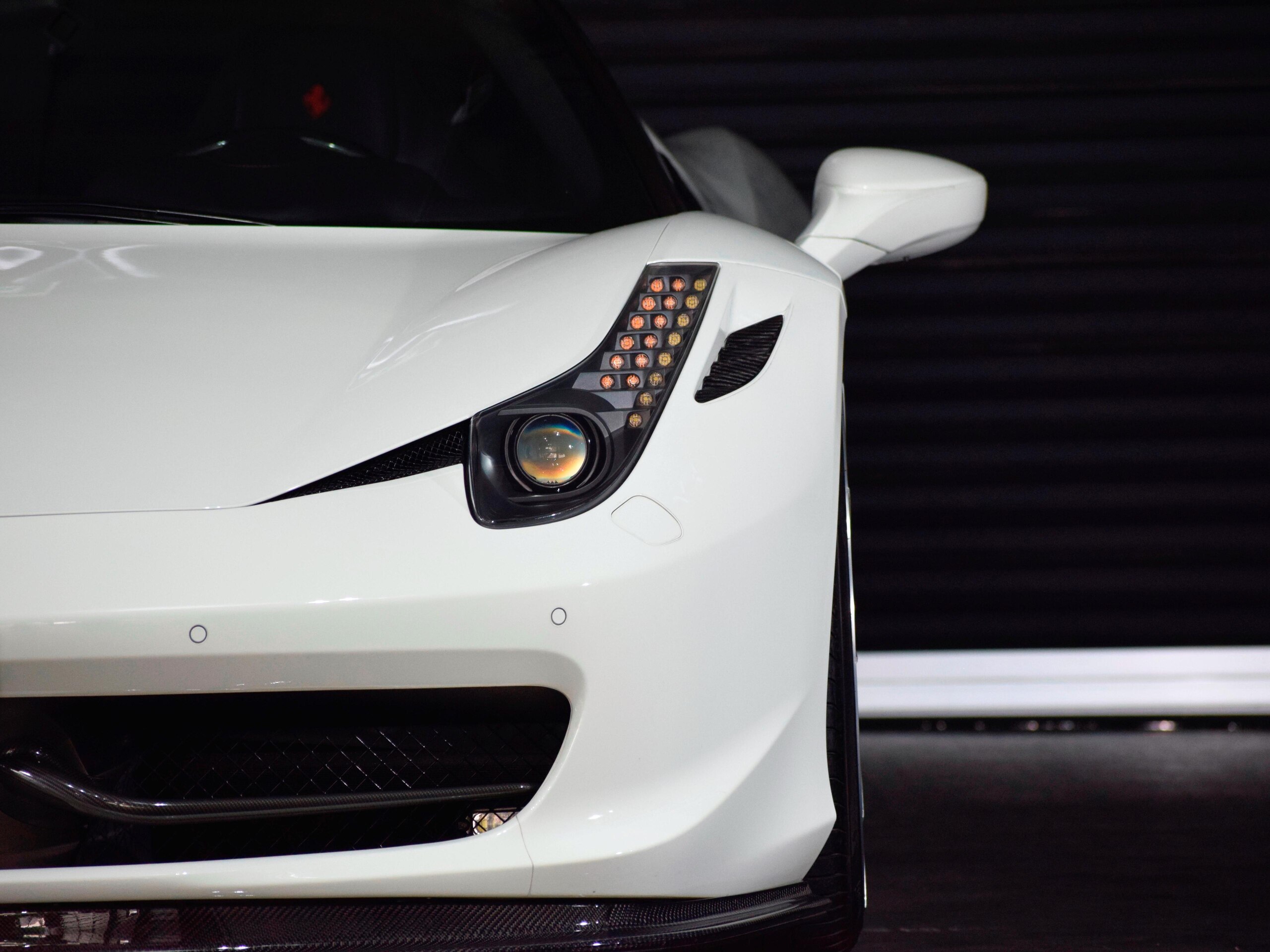 2013 Ferrari 458 Italia F1 DCT — Photo 17 / 79
