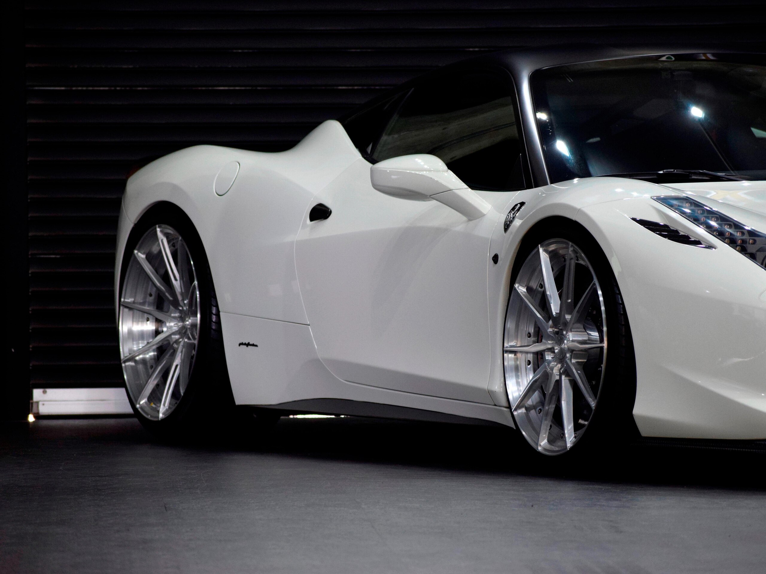 2013 Ferrari 458 Italia F1 DCT — Photo 18 / 79