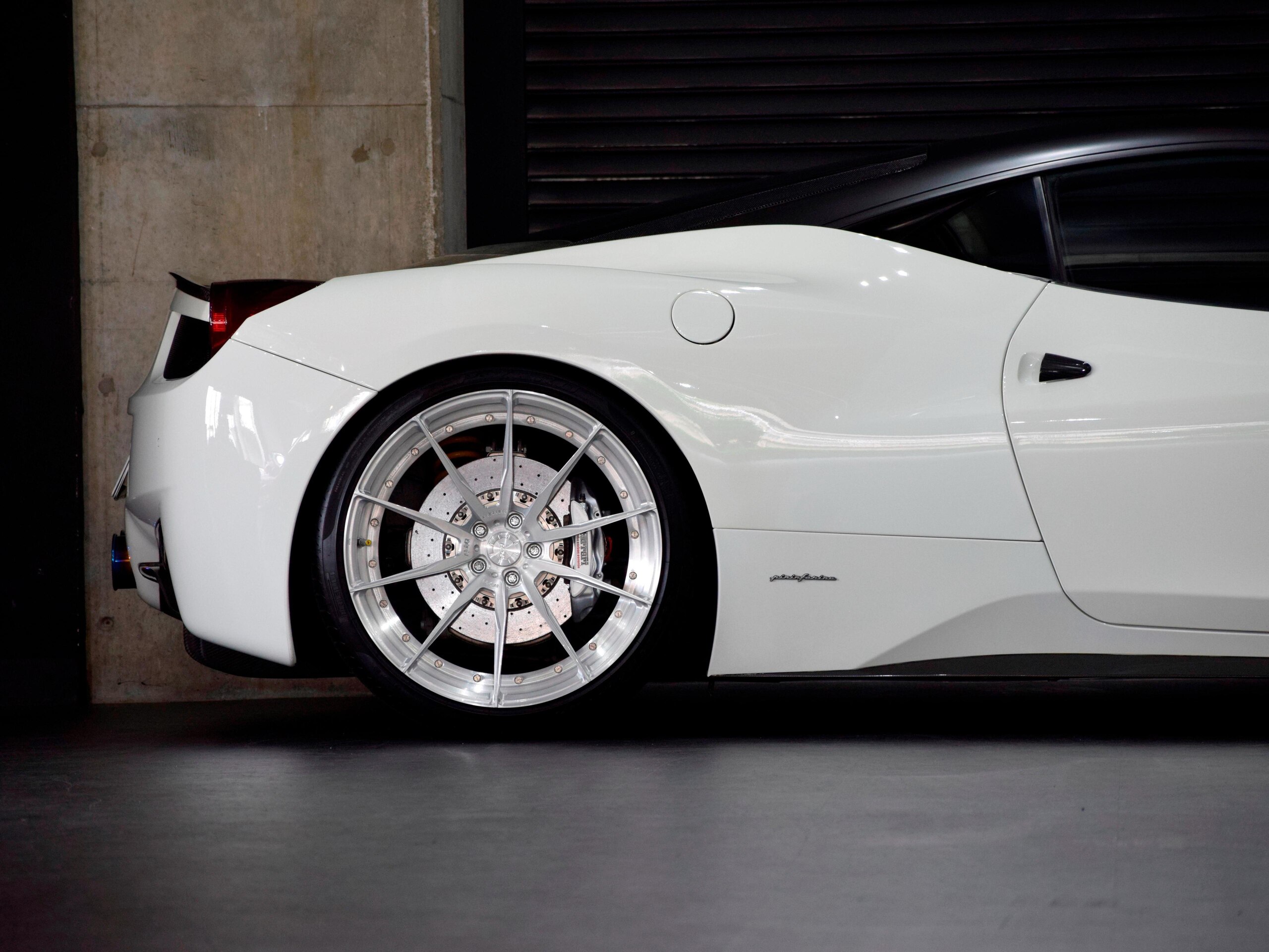 2013 Ferrari 458 Italia F1 DCT — Photo 25 / 79
