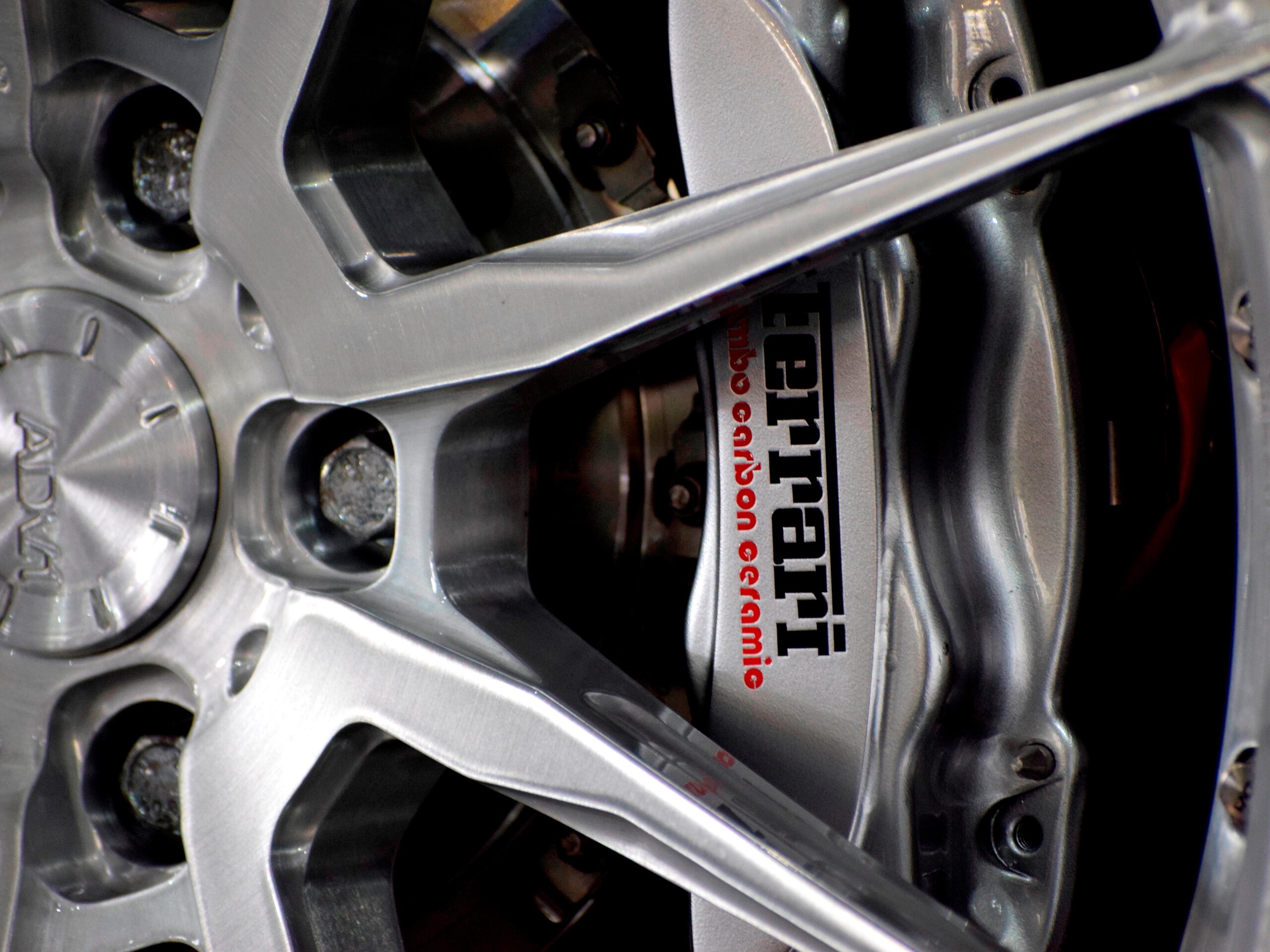 2013 Ferrari 458 Italia F1 DCT — Photo 32 / 79