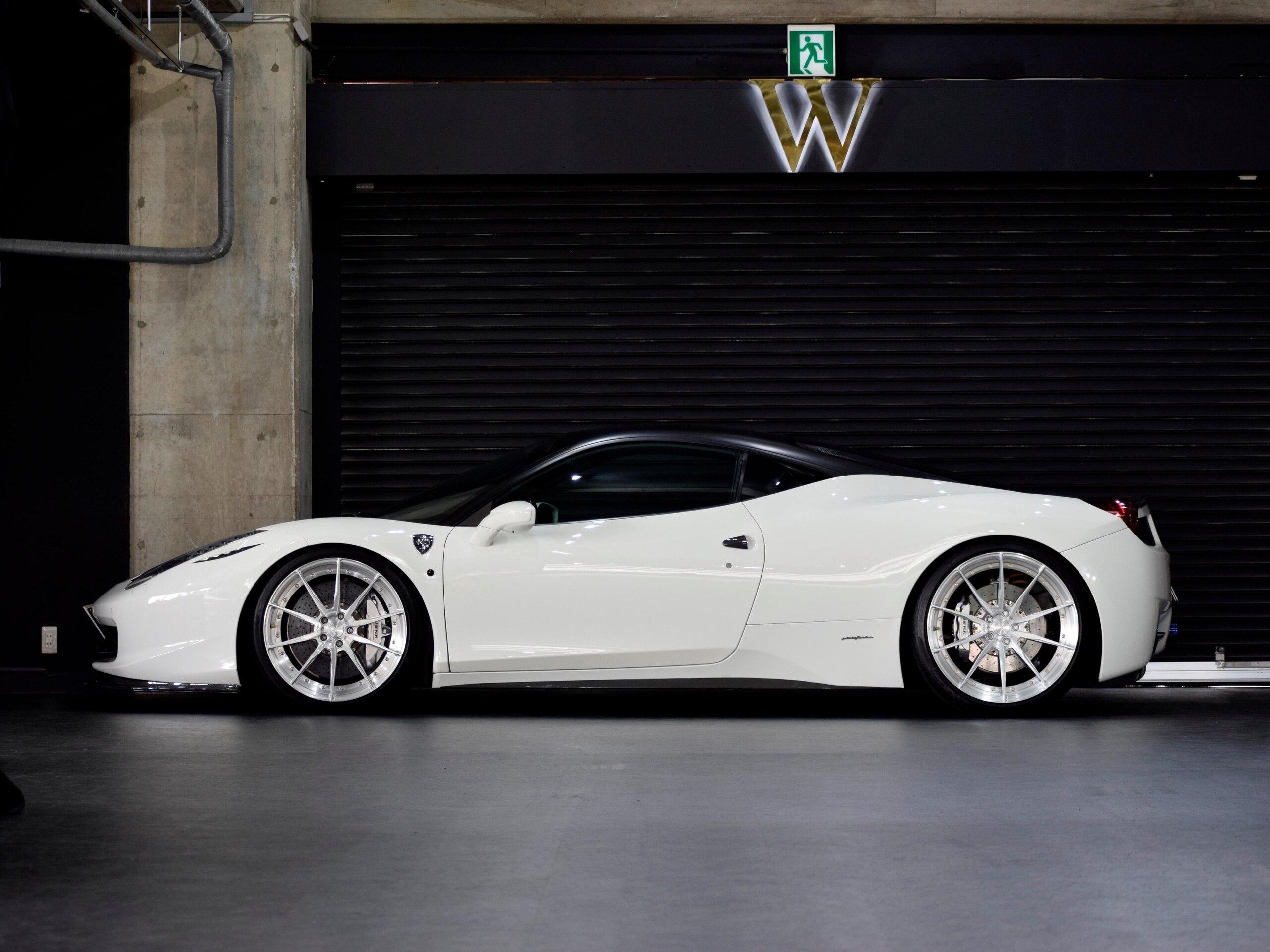 2013 Ferrari 458 Italia F1 DCT — Photo 33 / 79