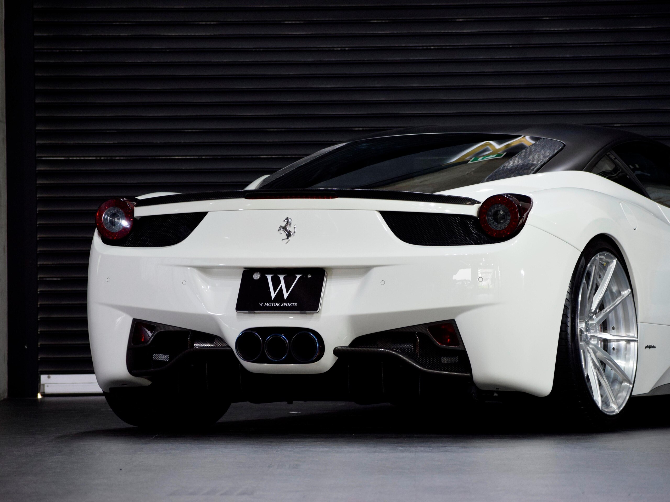 2013 Ferrari 458 Italia F1 DCT — Photo 49 / 79