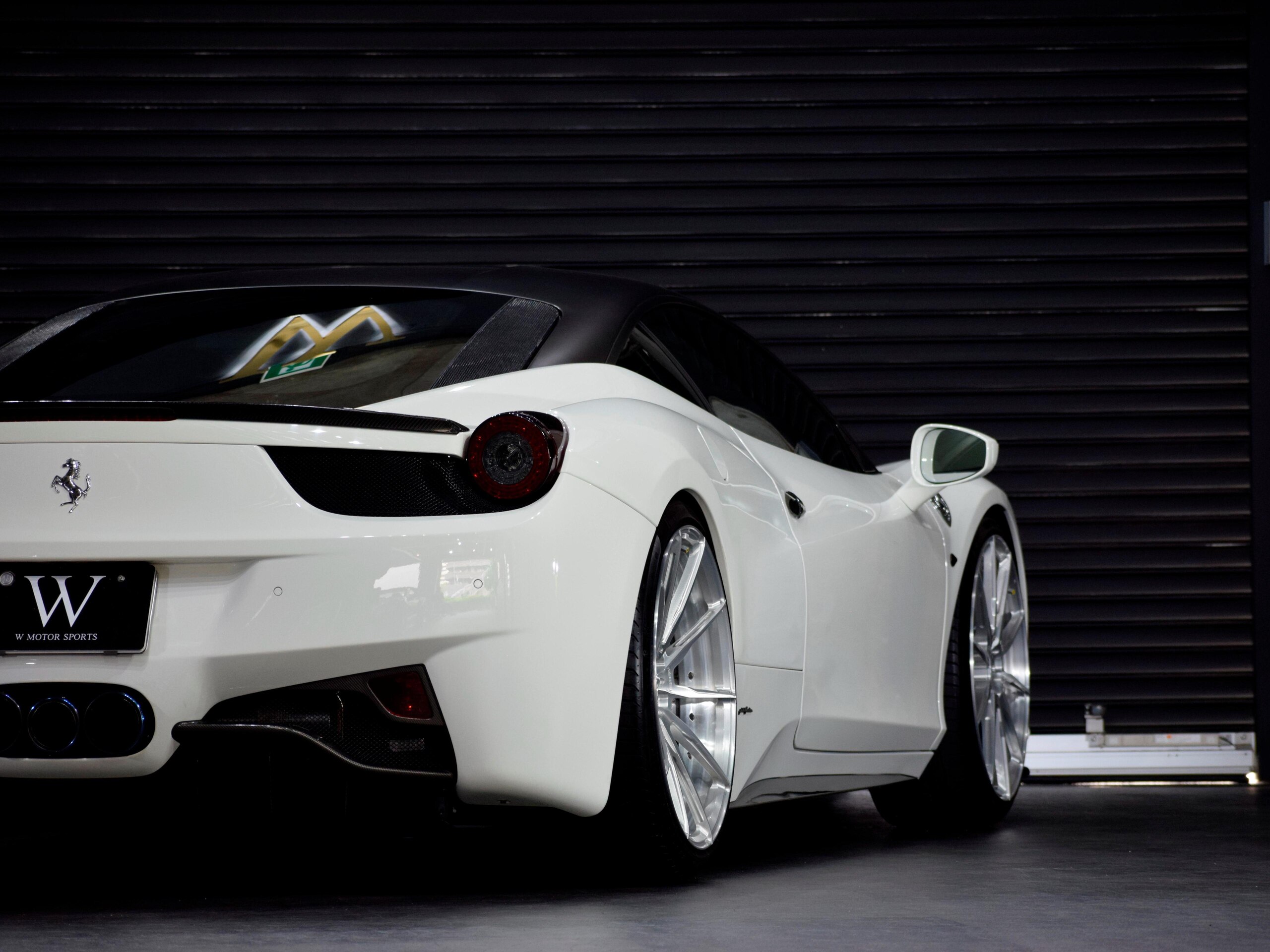 2013 Ferrari 458 Italia F1 DCT — Photo 50 / 79