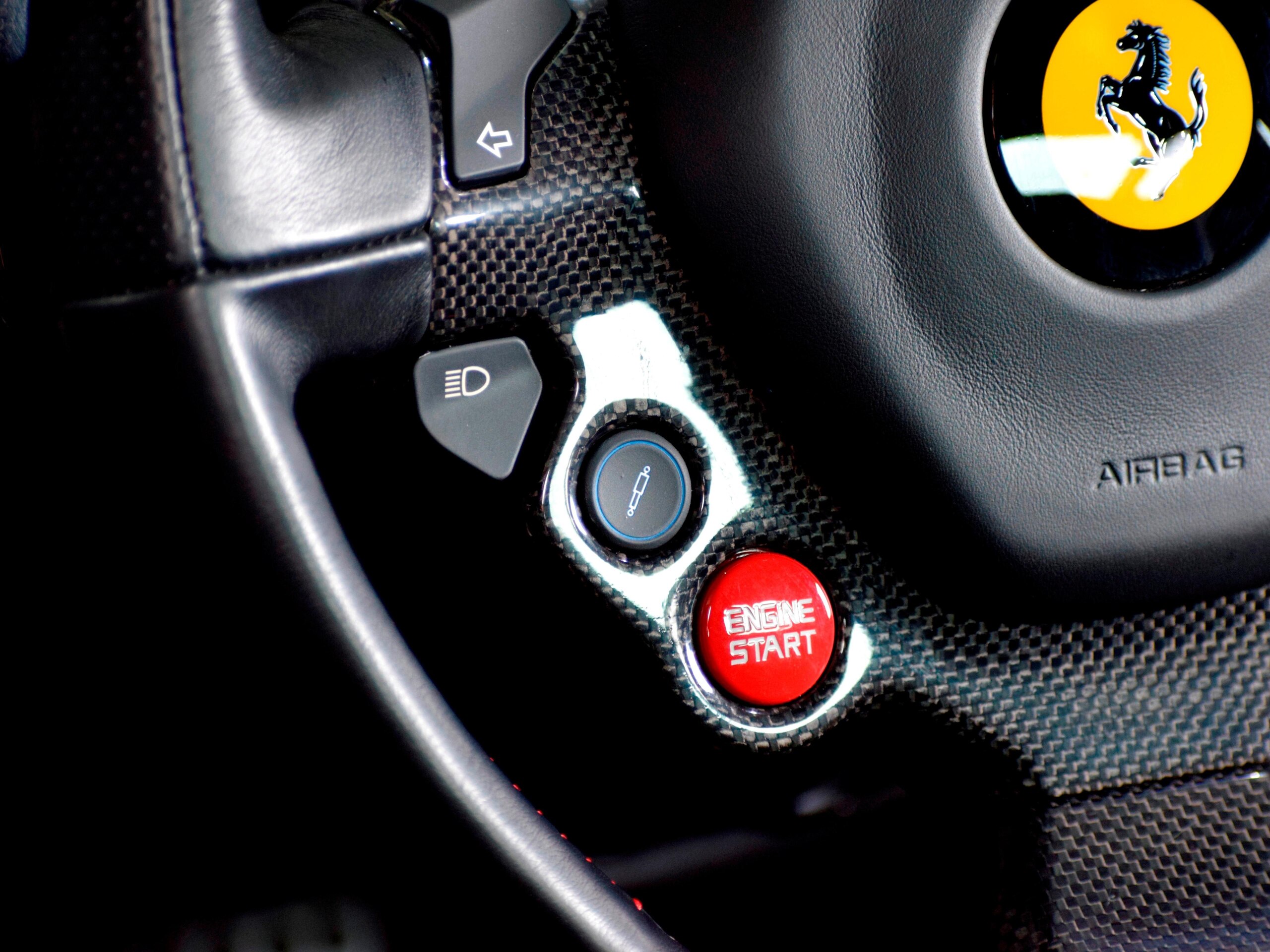 2013 Ferrari 458 Italia F1 DCT — Photo 57 / 79