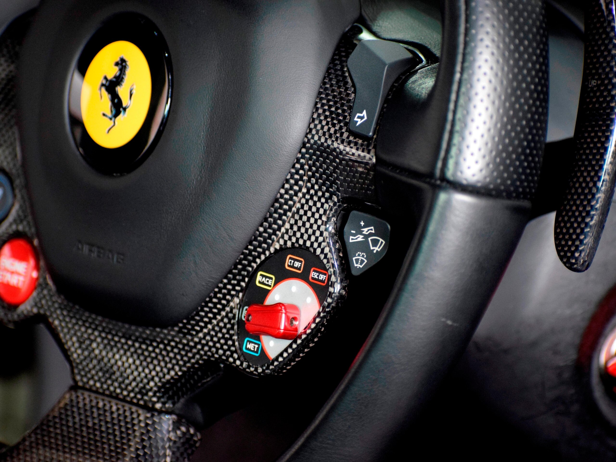 2013 Ferrari 458 Italia F1 DCT — Photo 58 / 79