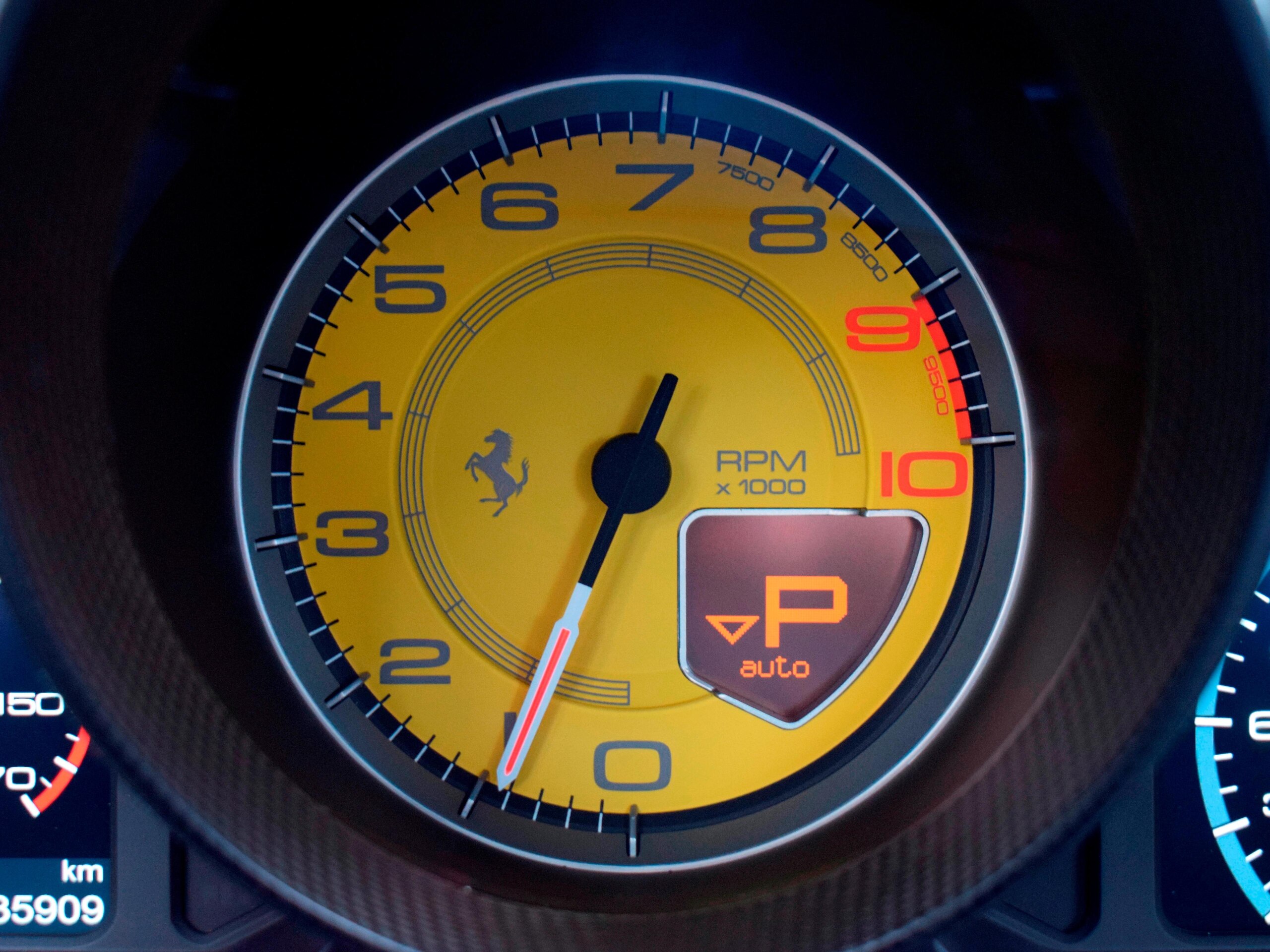 2013 Ferrari 458 Italia F1 DCT — Photo 61 / 79