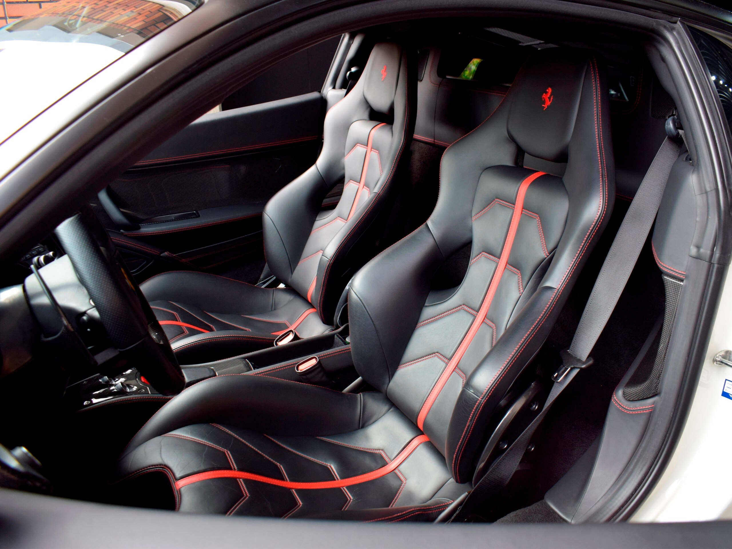 2013 Ferrari 458 Italia F1 DCT — Photo 70 / 79