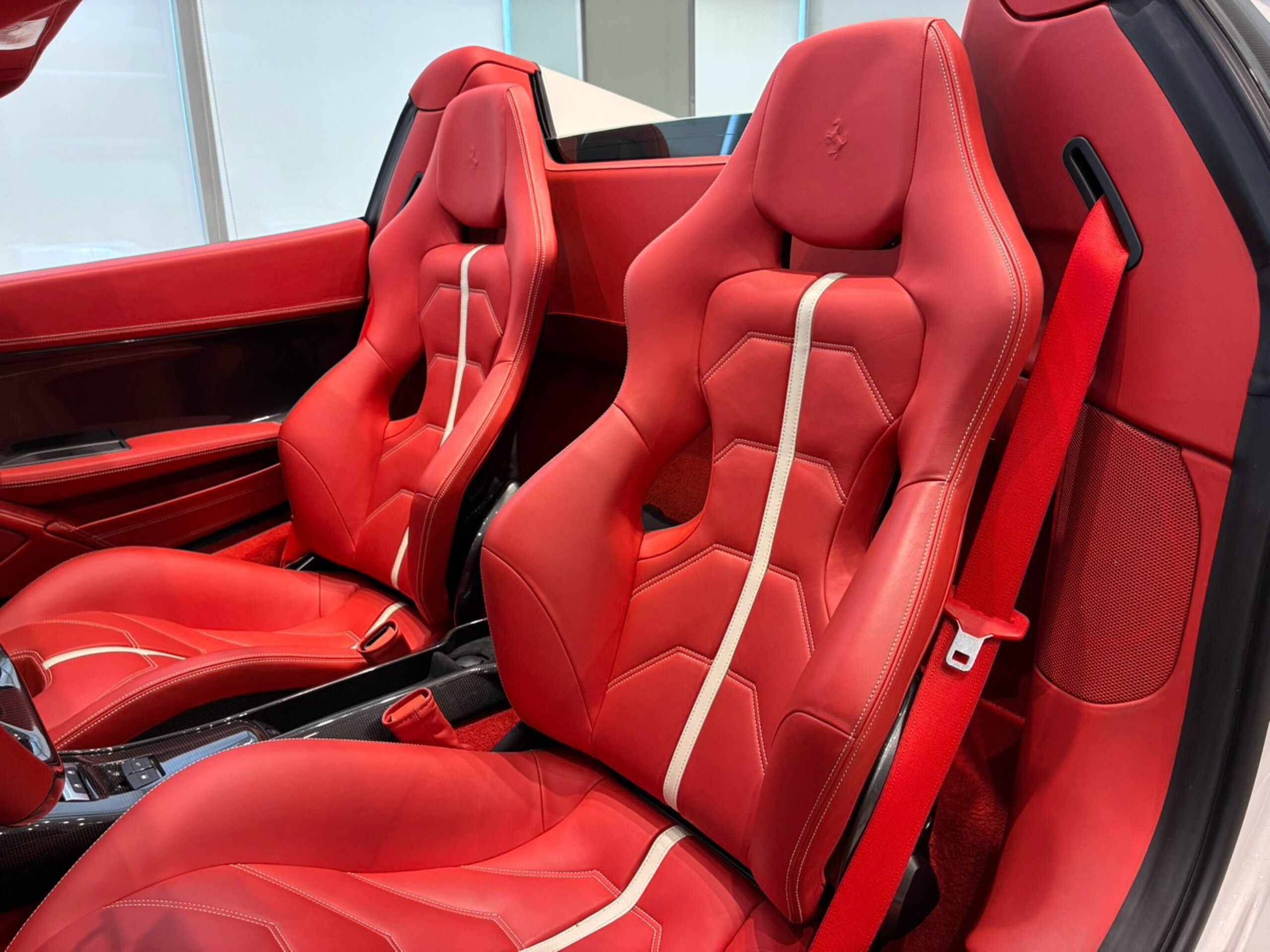 2013 Ferrari 458 Spider — Photo 6 / 29