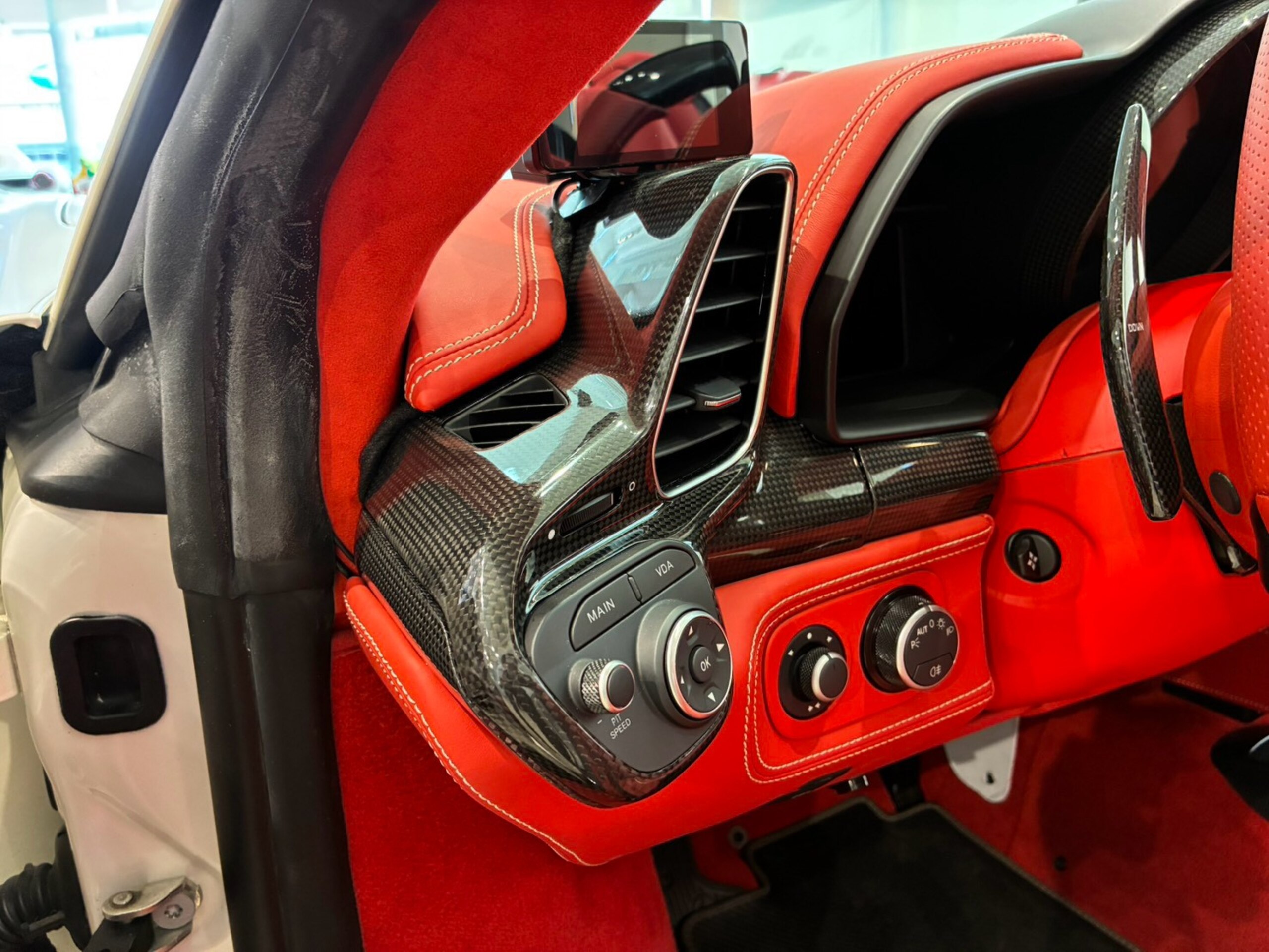 2013 Ferrari 458 Spider — Photo 9 / 31