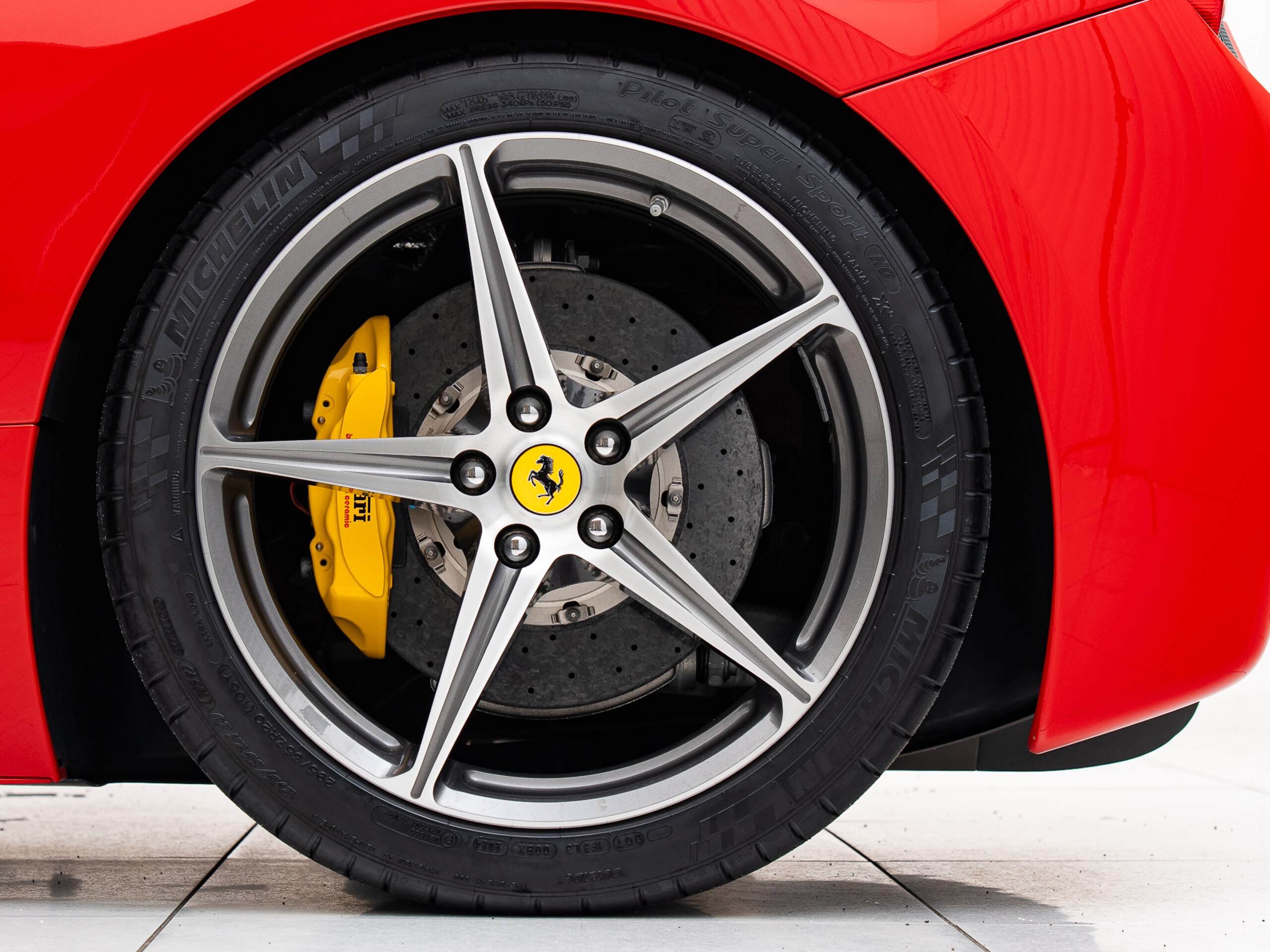 2013 Ferrari 458 Spider — Photo 18 / 49