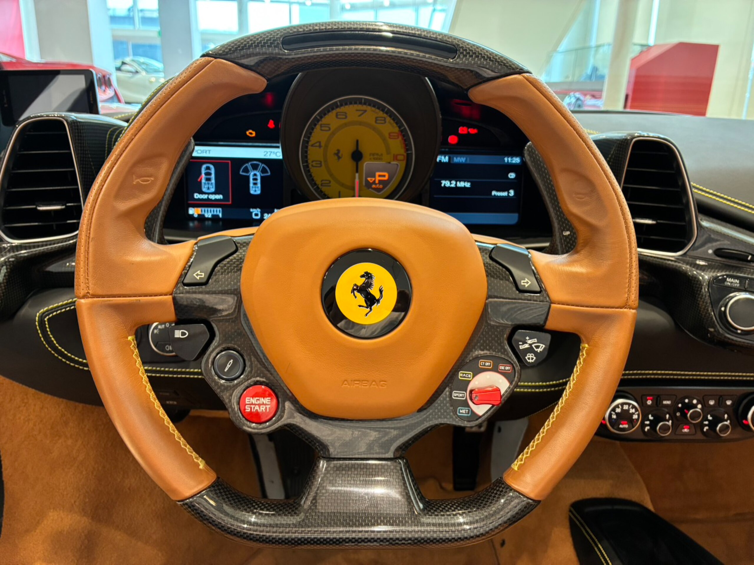 2013 Ferrari 458 Spider — Photo 16 / 29