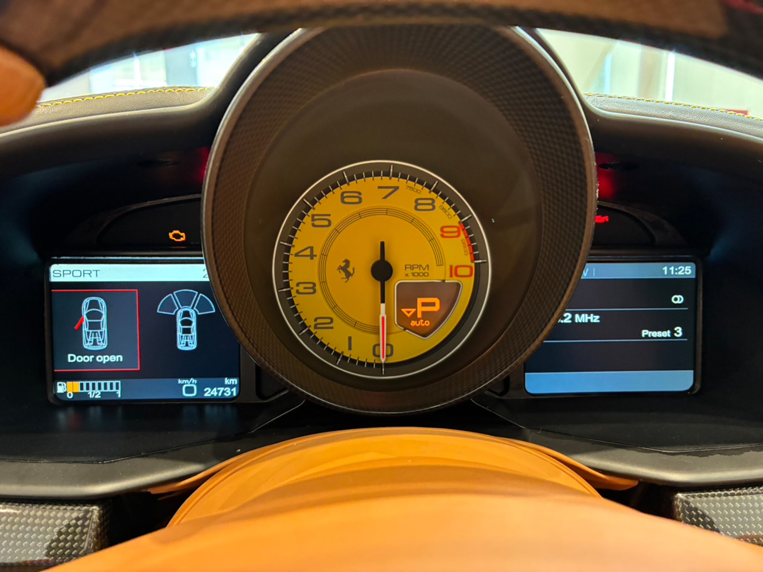 2013 Ferrari 458 Spider — Photo 17 / 29