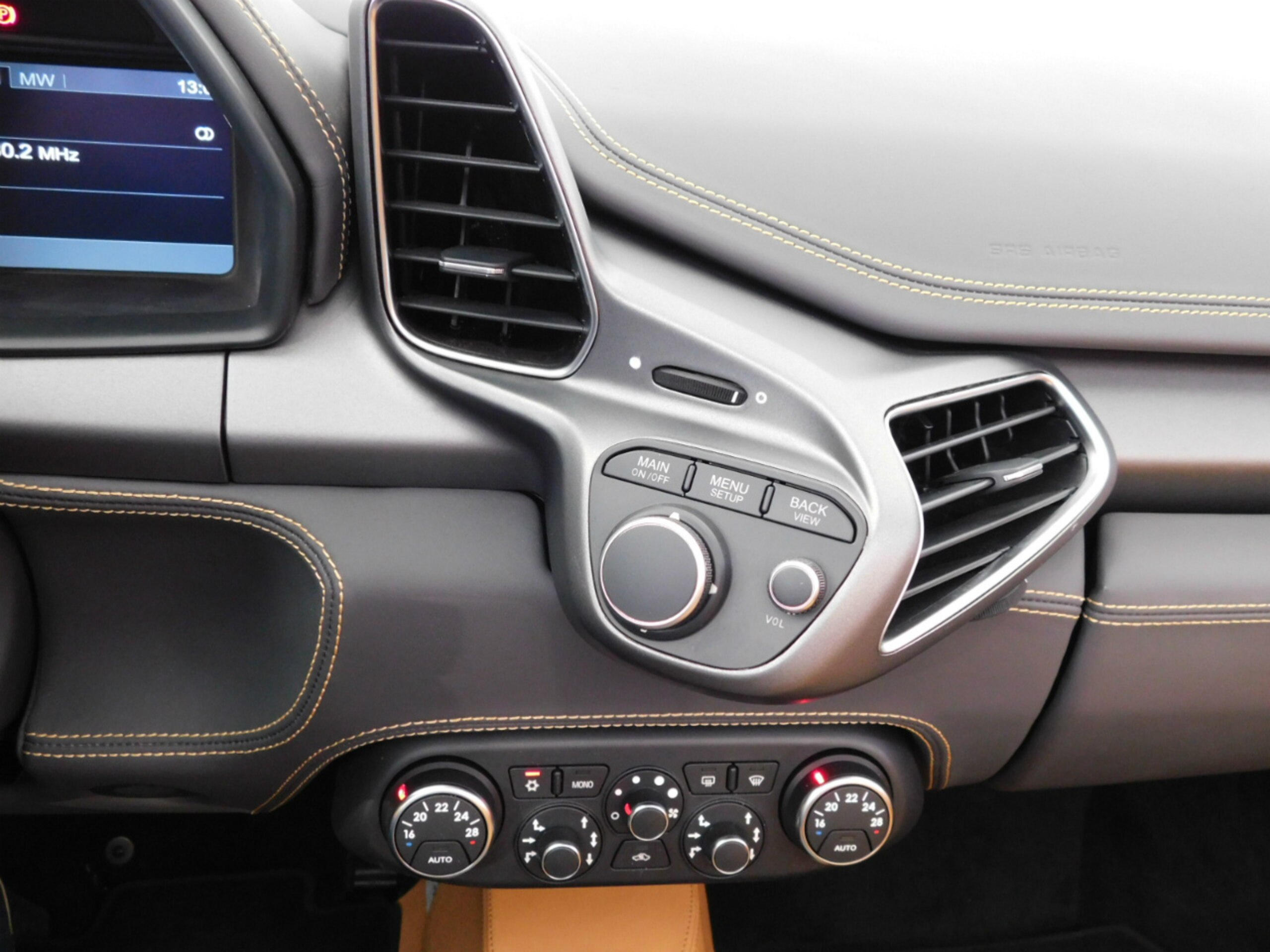 2013 Ferrari 458 Spider — Photo 9 / 61