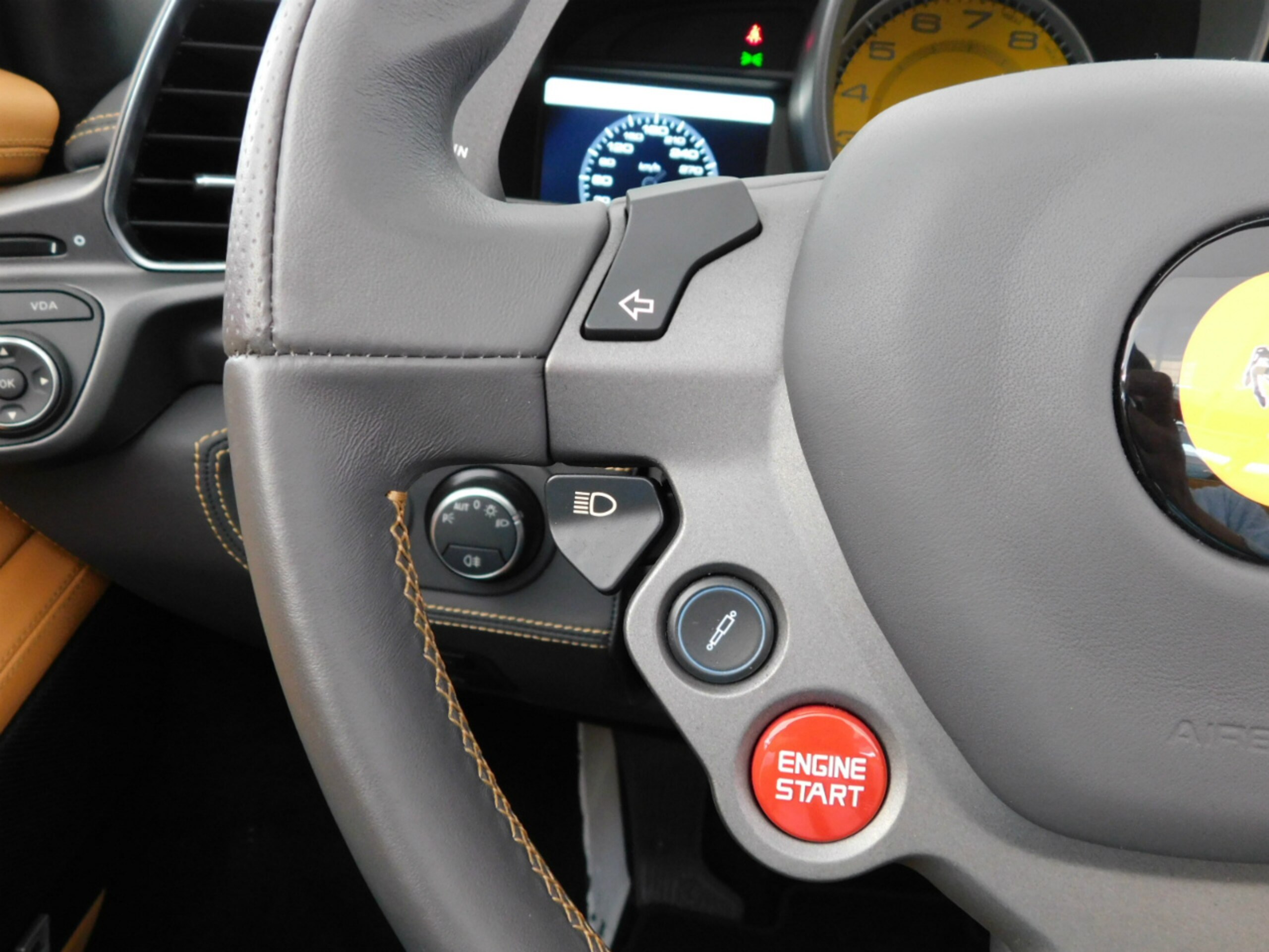 2013 Ferrari 458 Spider — Photo 15 / 61