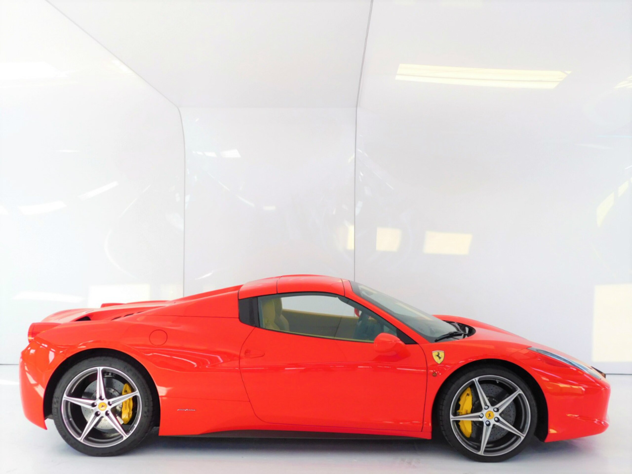 2013 Ferrari 458 Spider — Photo 38 / 61