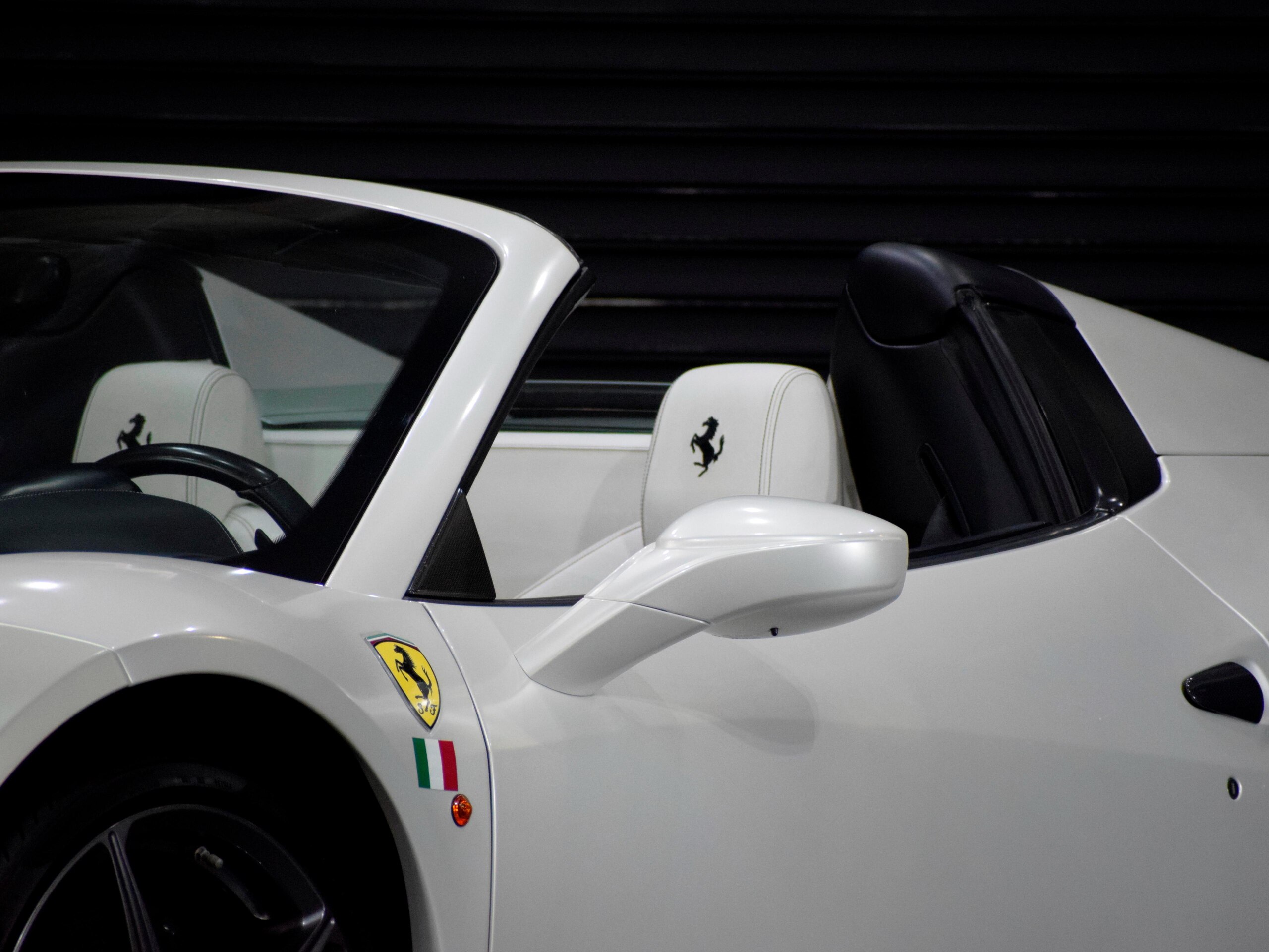 2013 Ferrari 458 Spider Tailor Made — Photo 12 / 78