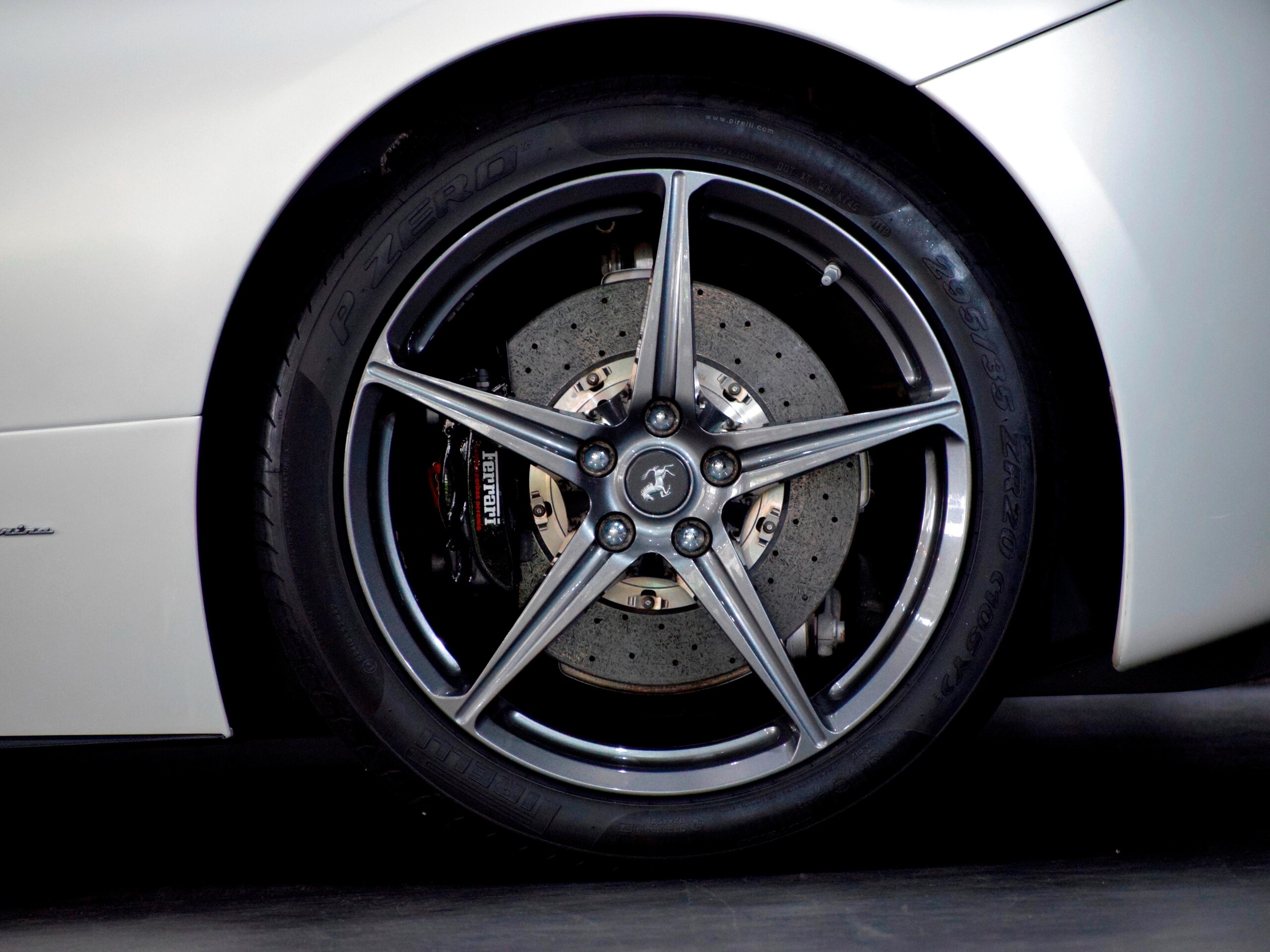 2013 Ferrari 458 Spider Tailor Made — Photo 36 / 78