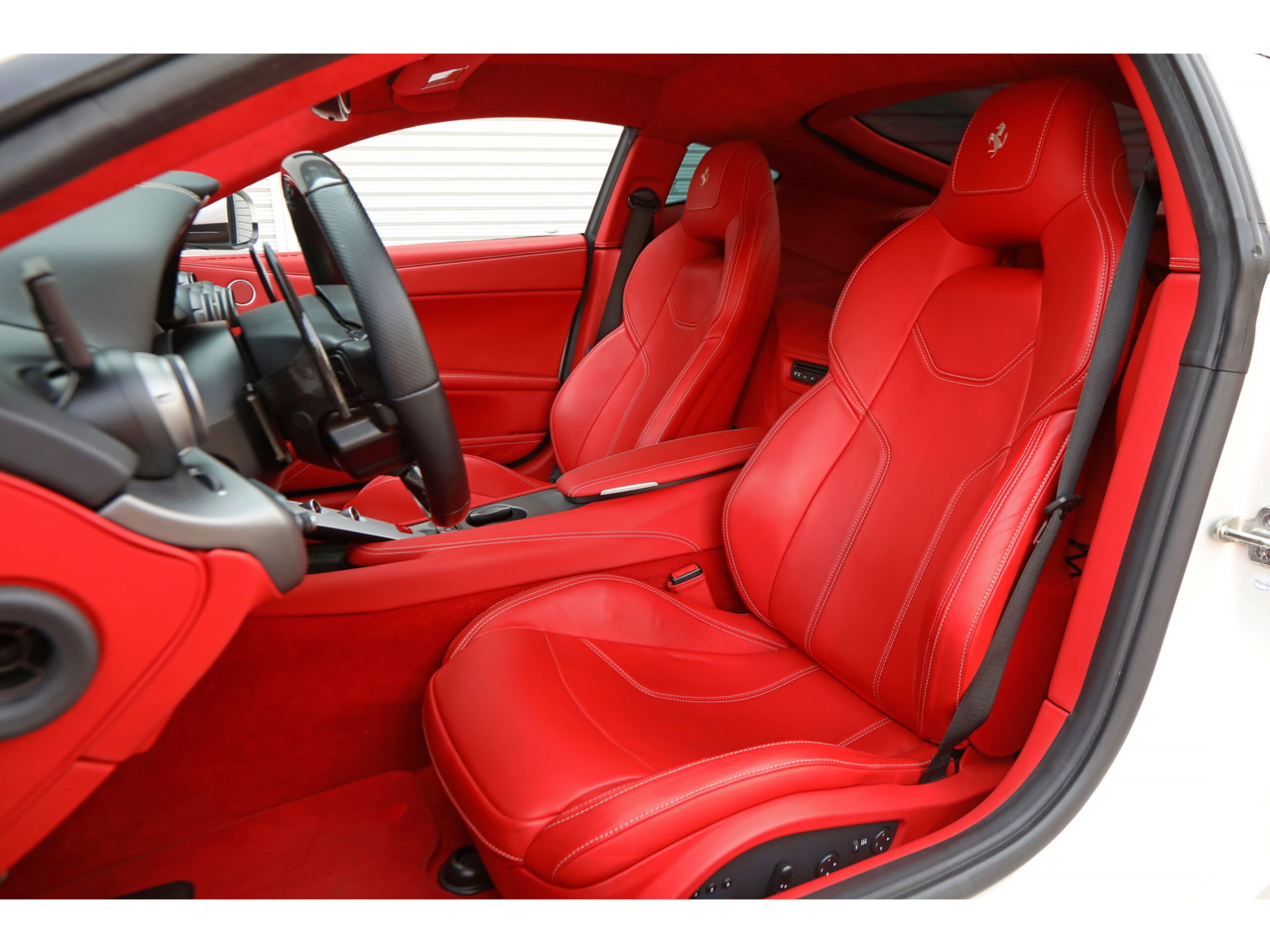 2013 Ferrari F12 Berlinetta — Photo 7 / 44