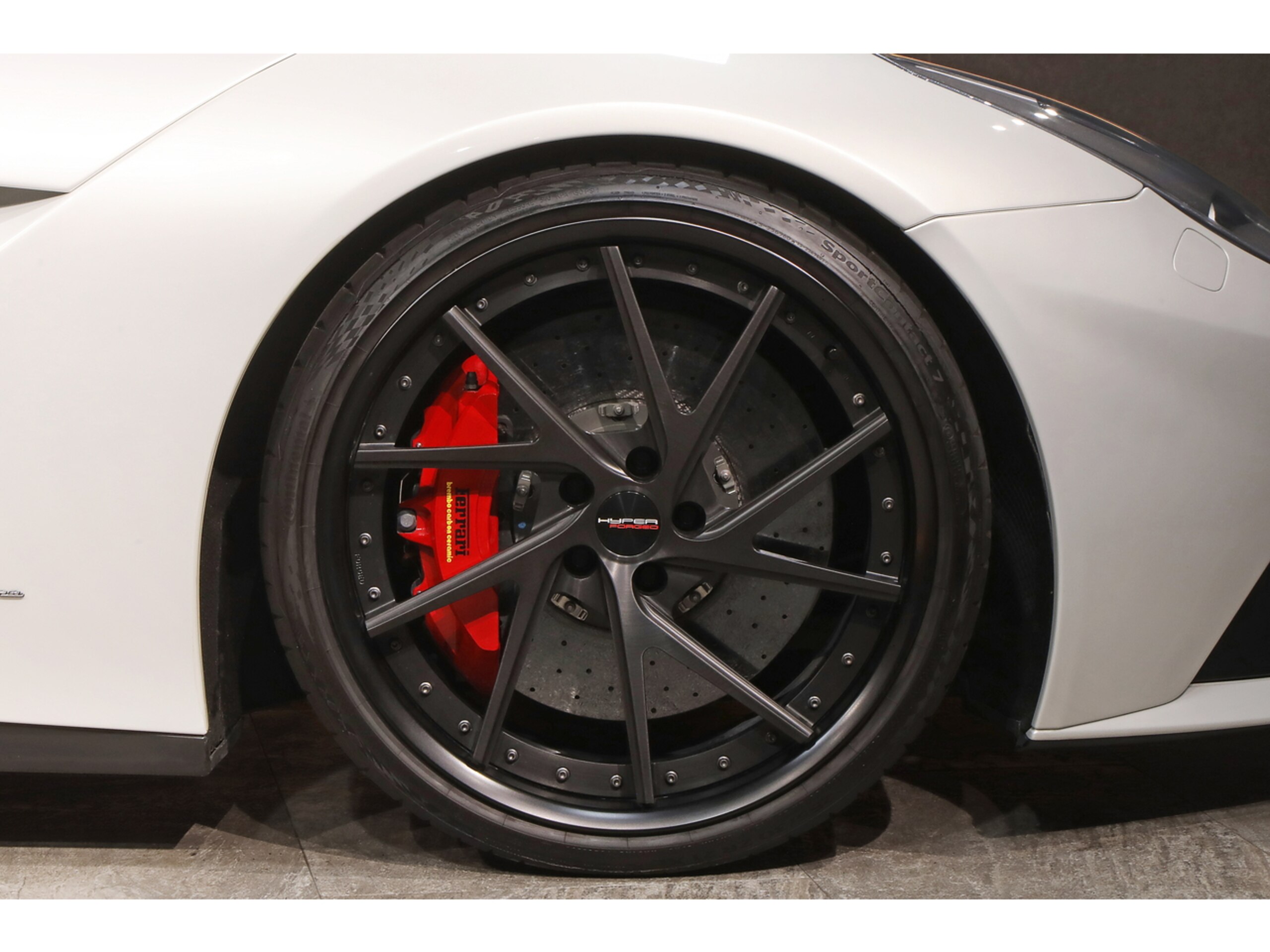 2013 Ferrari F12 Berlinetta — Photo 12 / 44
