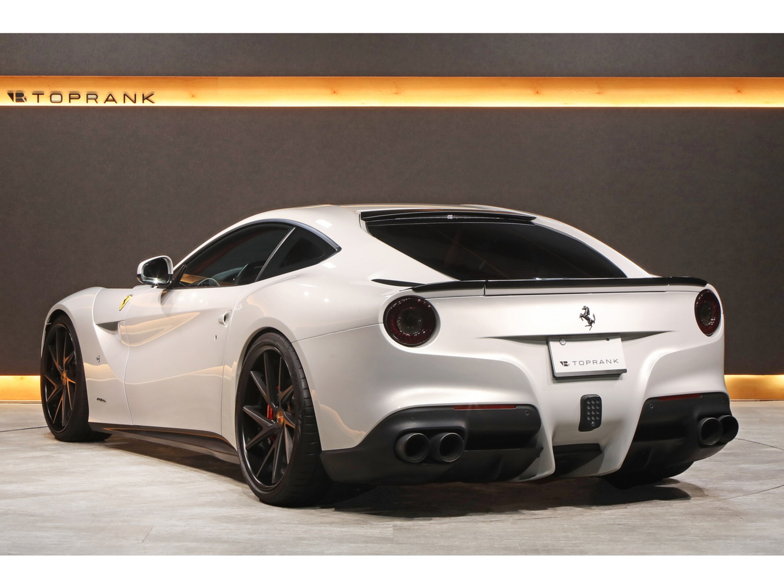 2013 Ferrari F12 Berlinetta — Photo 16 / 44
