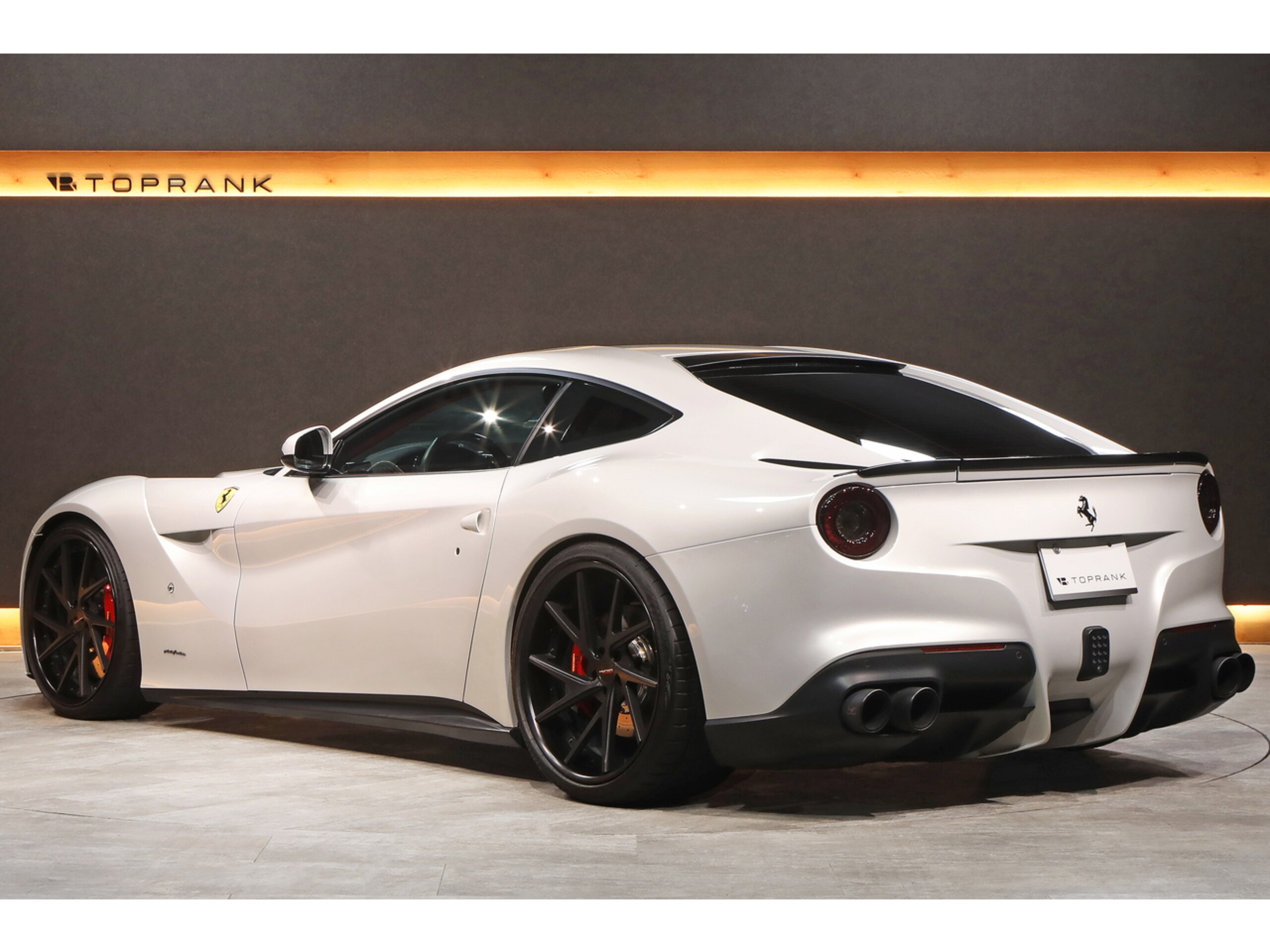 2013 Ferrari F12 Berlinetta — Photo 17 / 44
