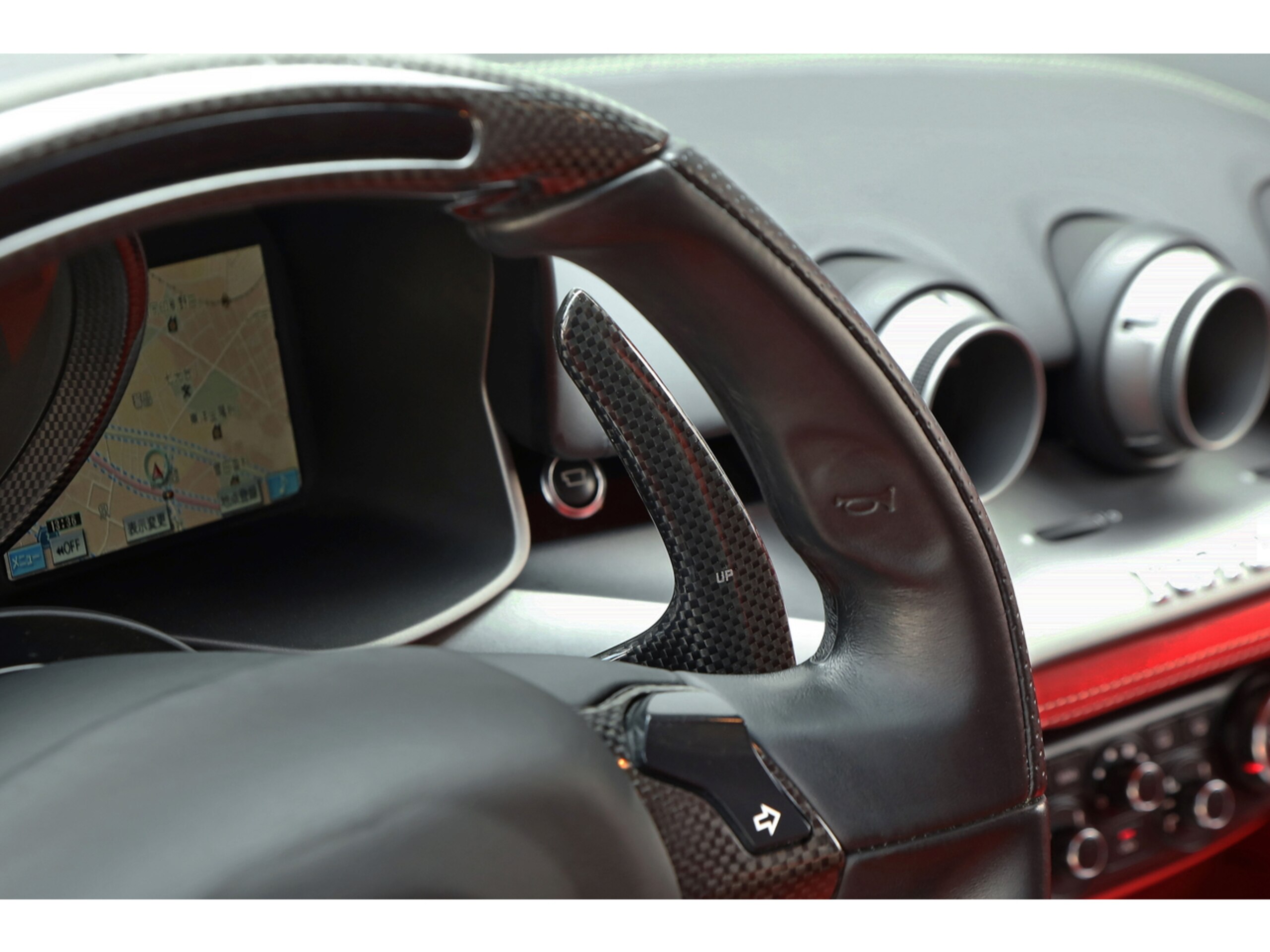 2013 Ferrari F12 Berlinetta — Photo 35 / 44