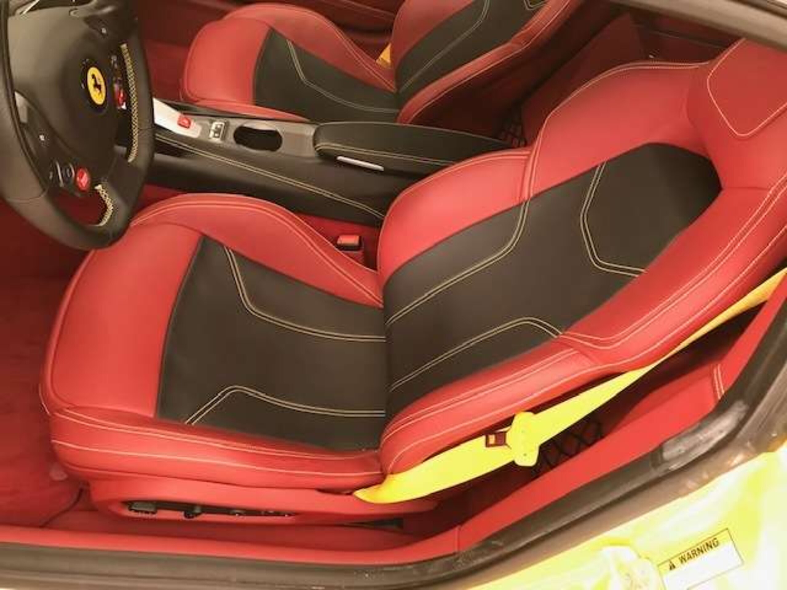 2013 Ferrari F12 Berlinetta — Photo 8 / 14