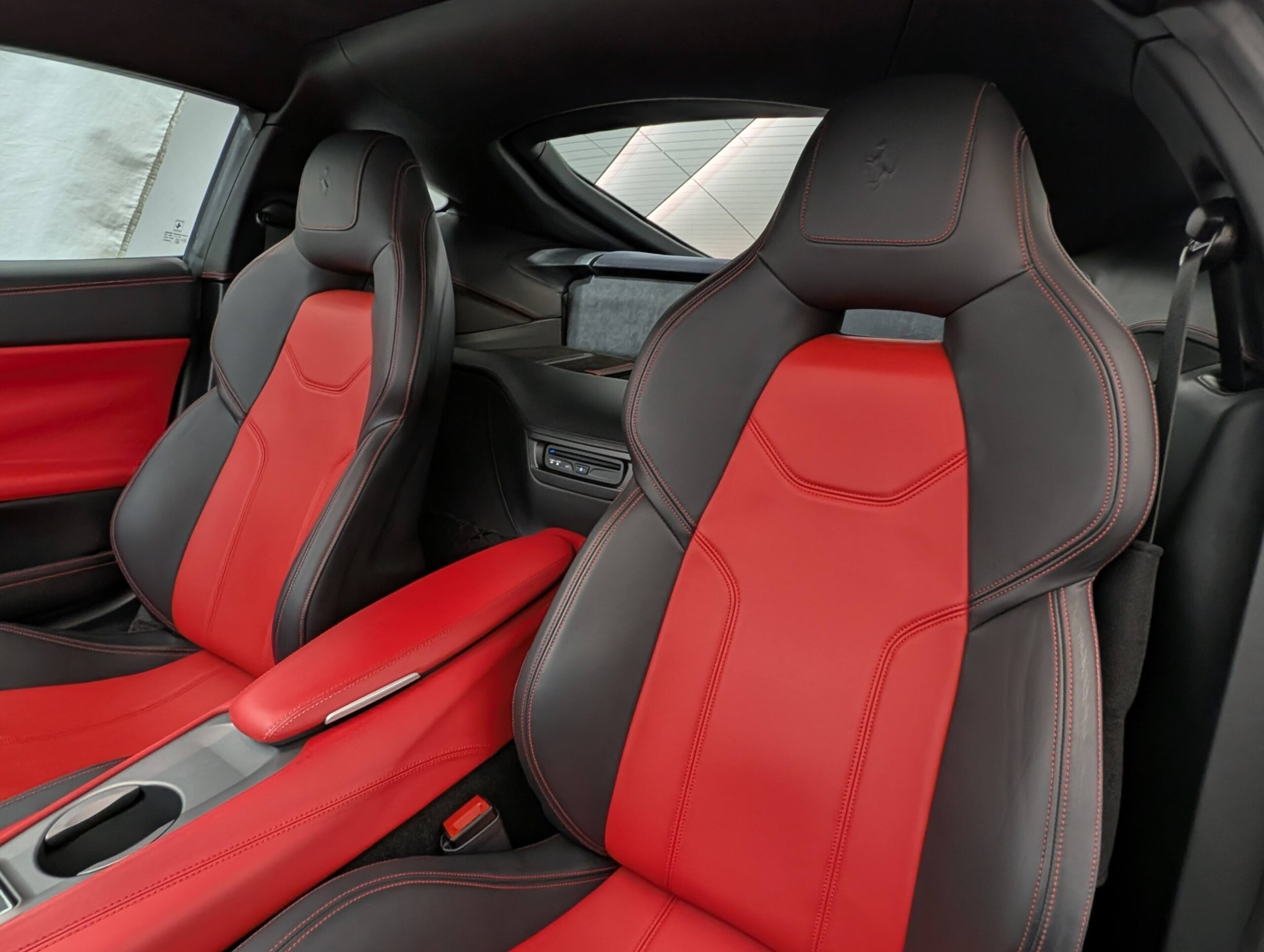 2013 Ferrari F12 Berlinetta — Photo 7 / 38
